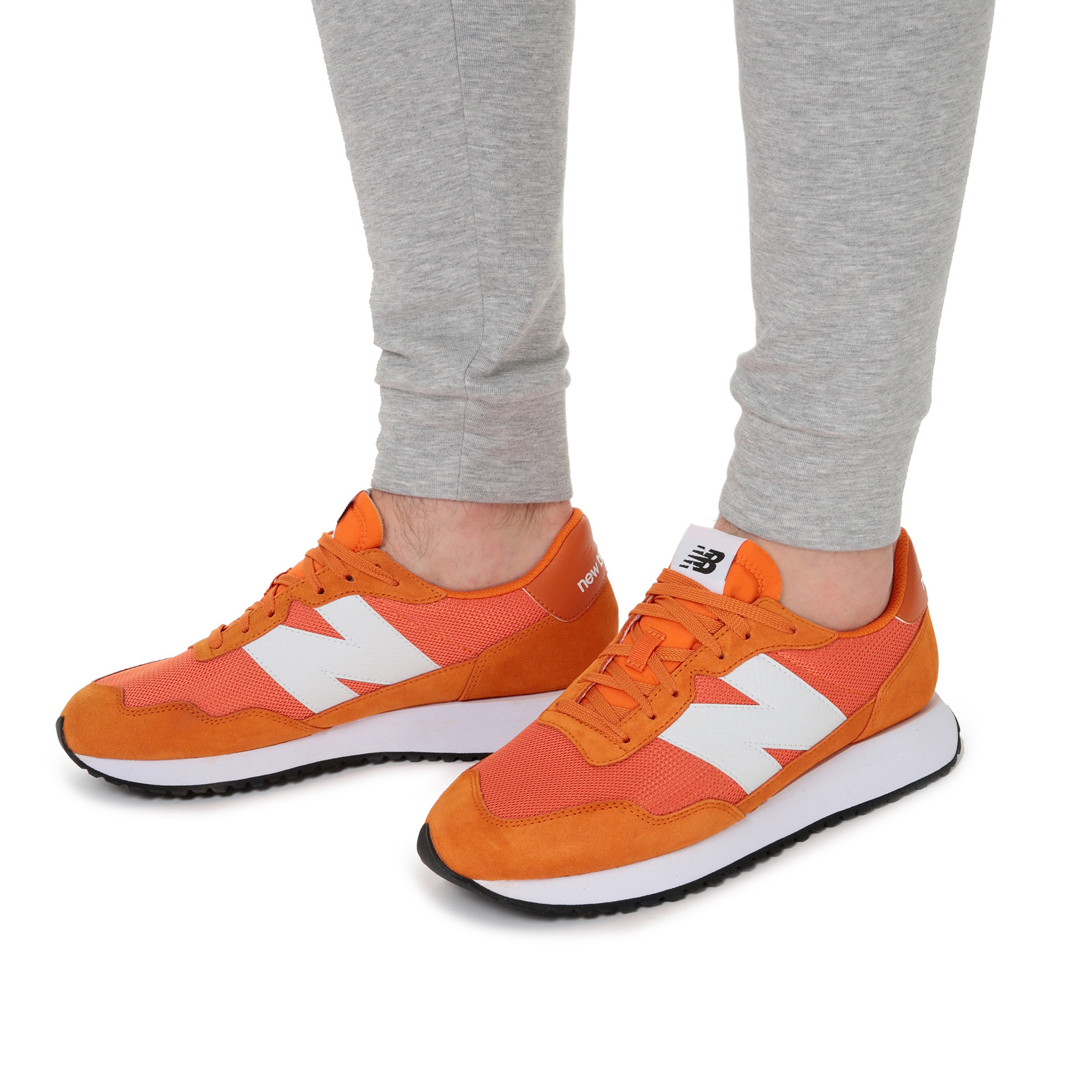 New Balance 237