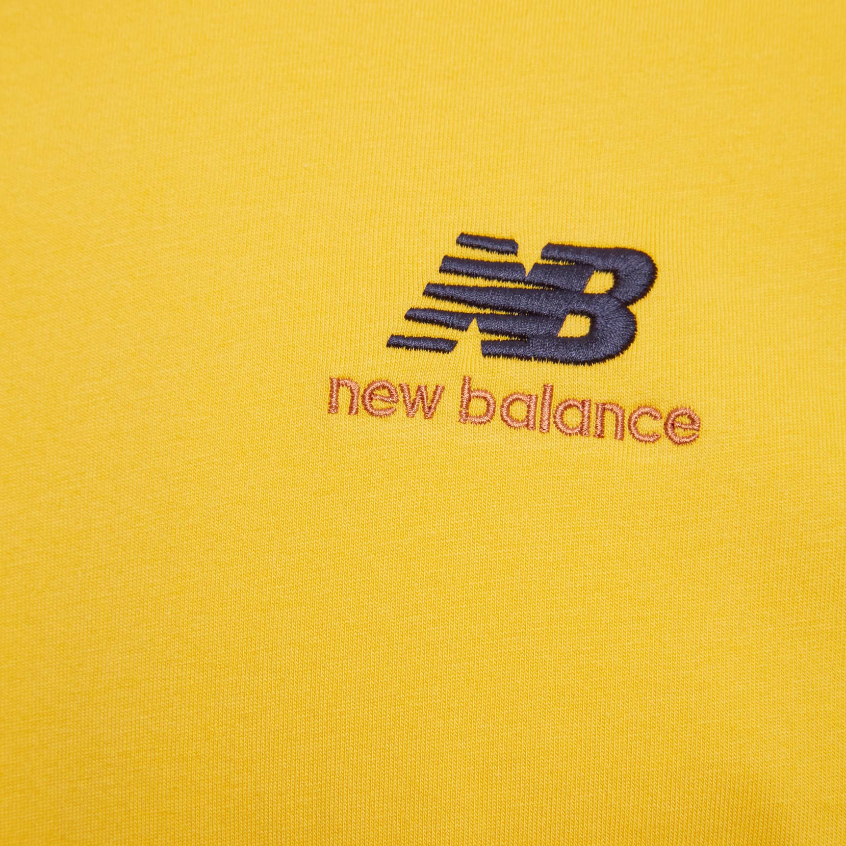 Футболка NB Essentials Embroidered