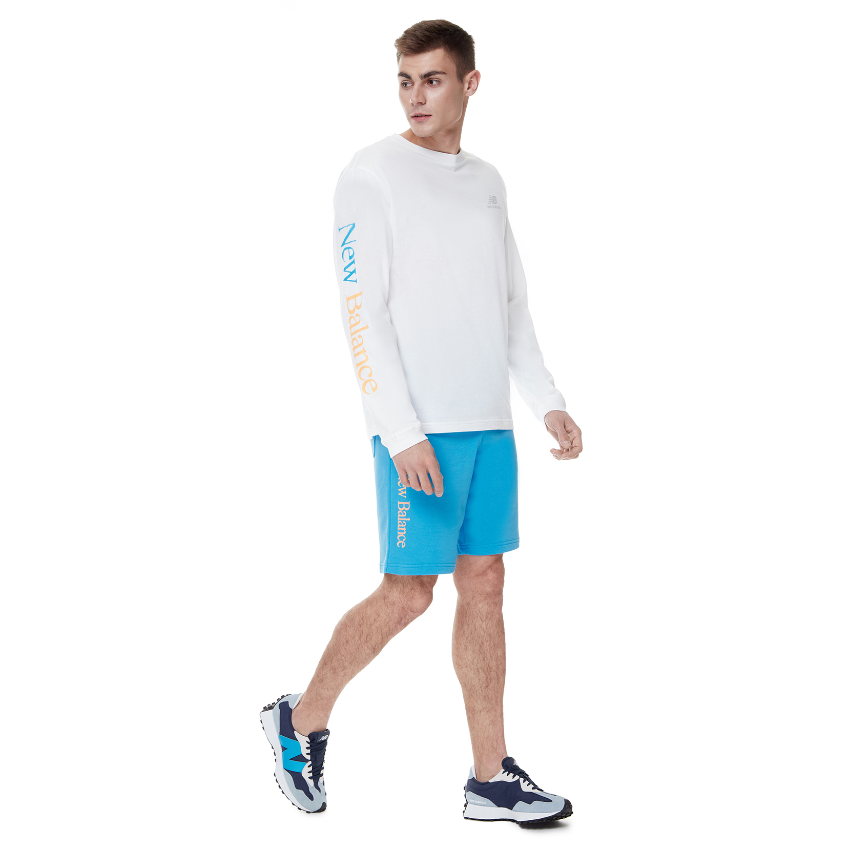 Футболка з довгим рукавом NB Essentials Celebrate LS