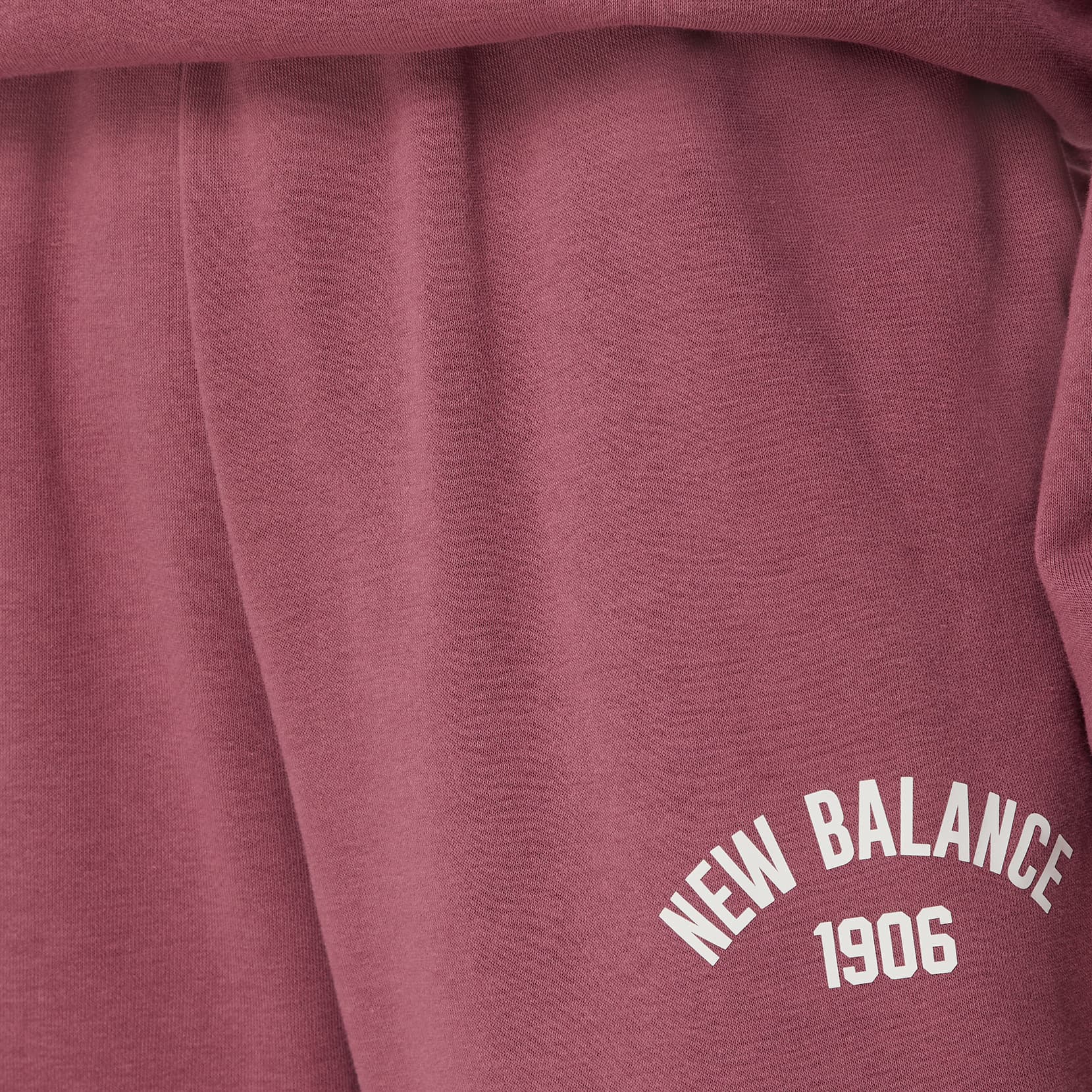 Спортивні брюки Essentials Varsity