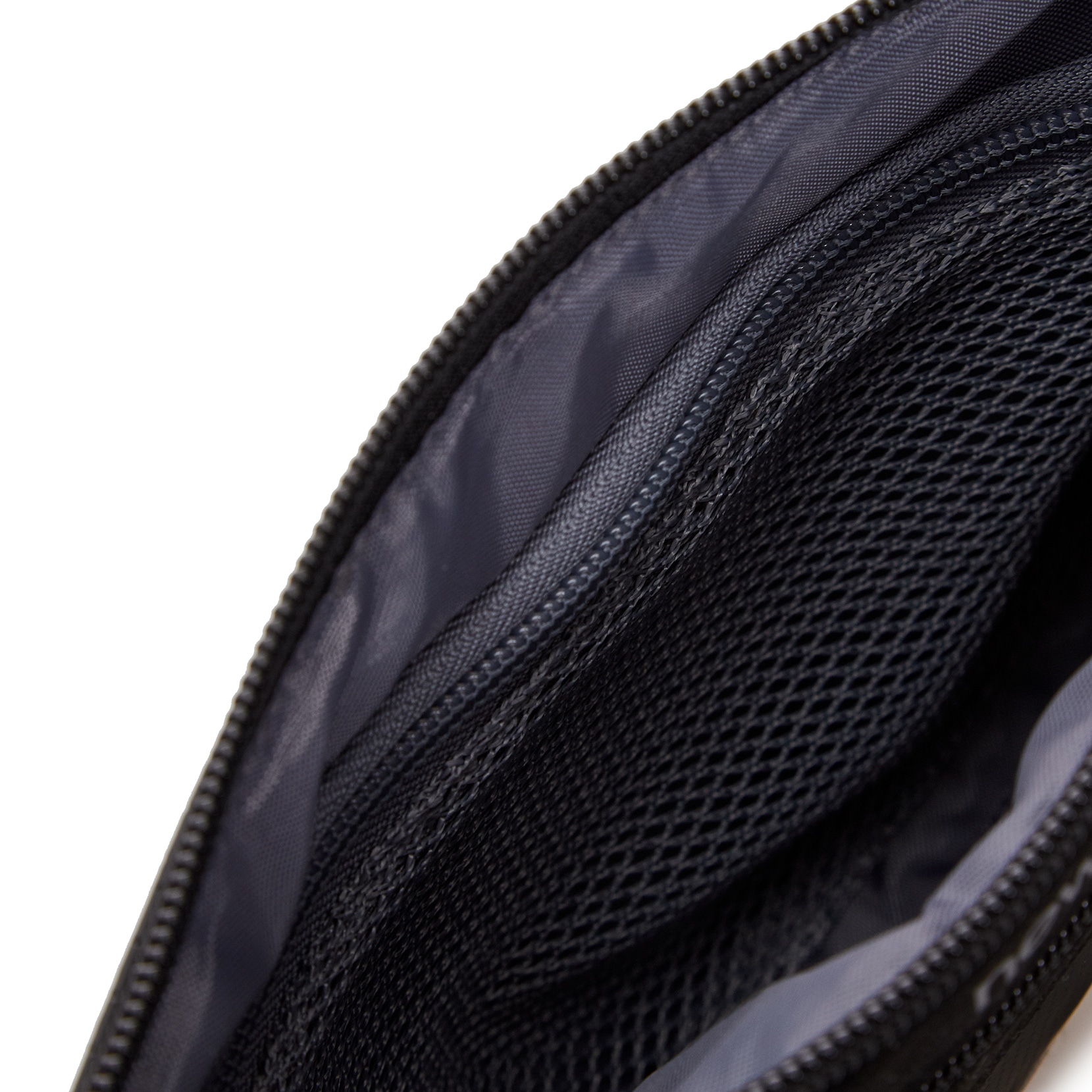 Сумка Legacy Shoulder