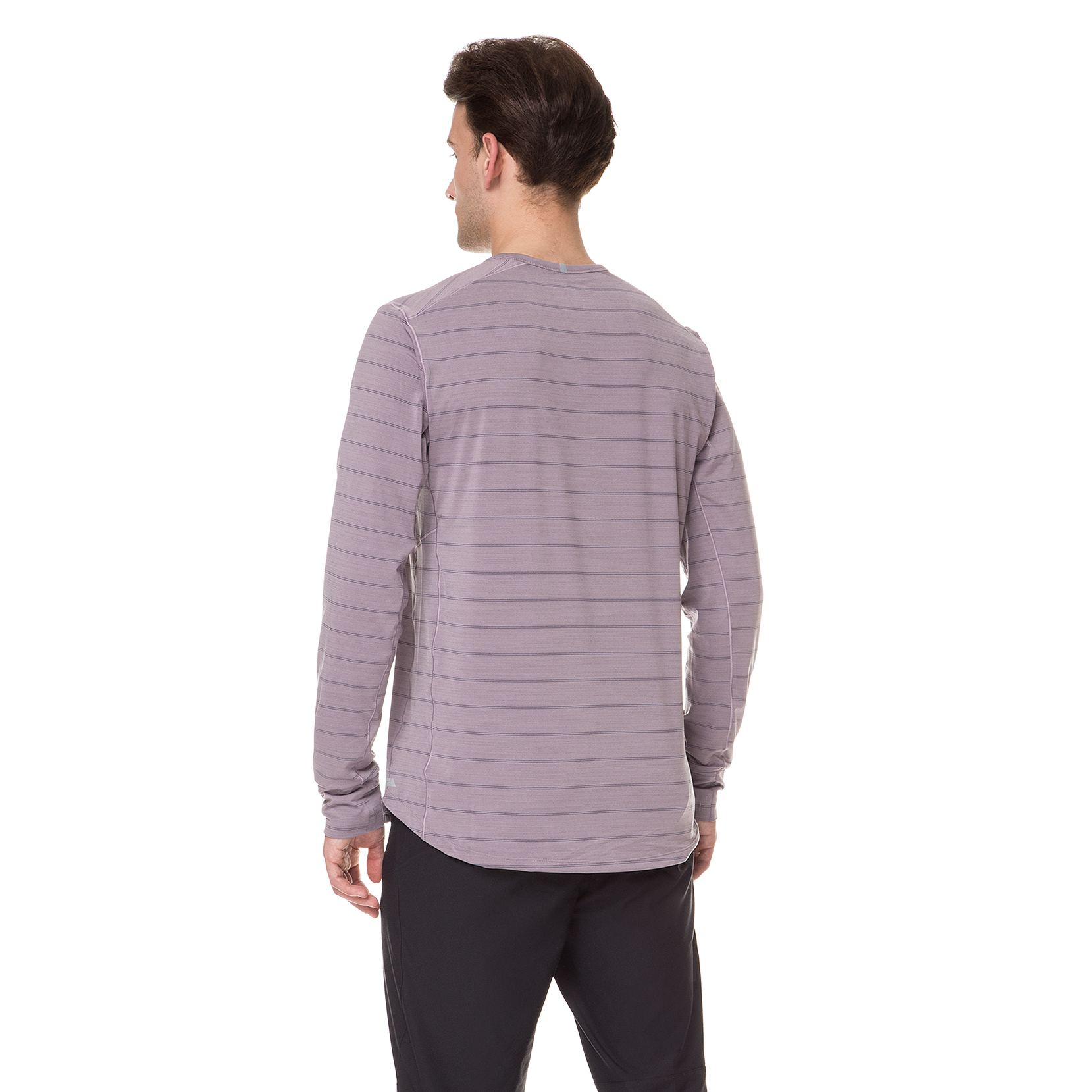 Футболка з довгим рукавом Seasonless