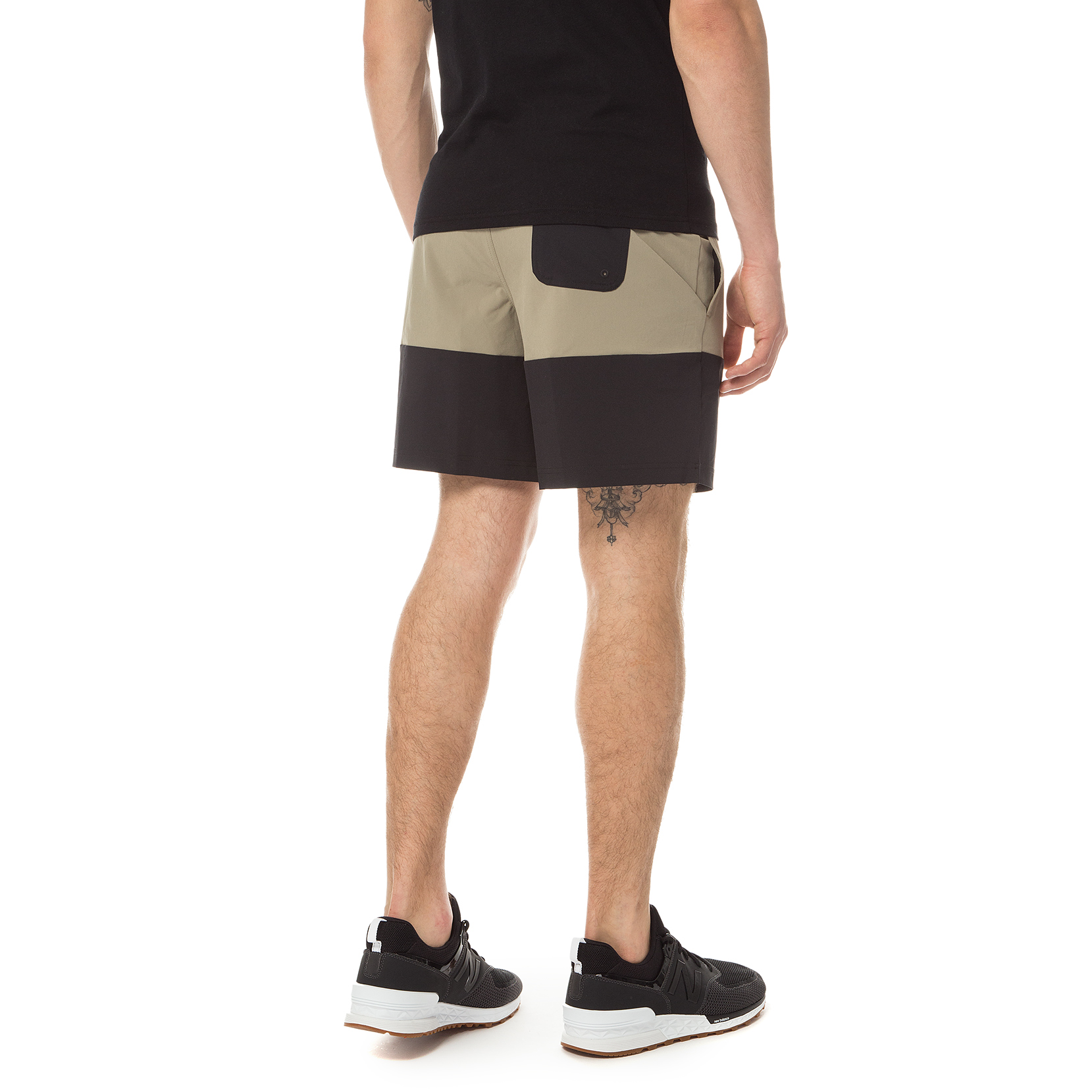 Шорти Essentials