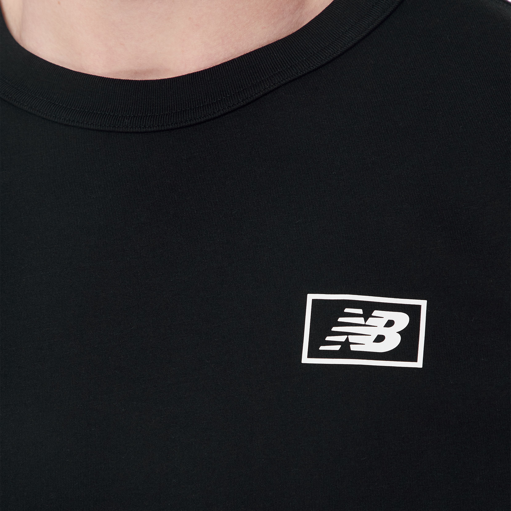 Футболка Essentials Graphic