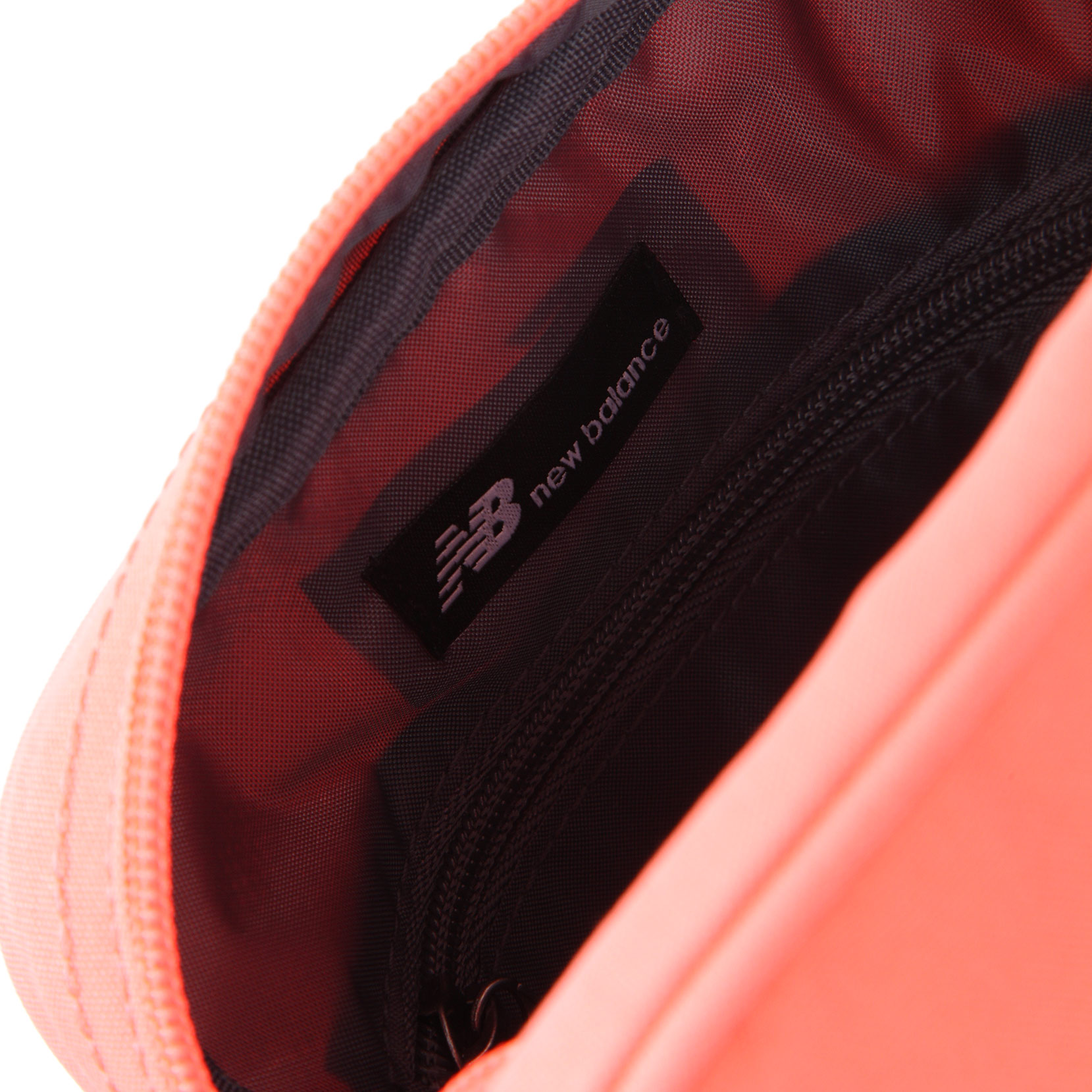 Сумка Core Crossbody Bag