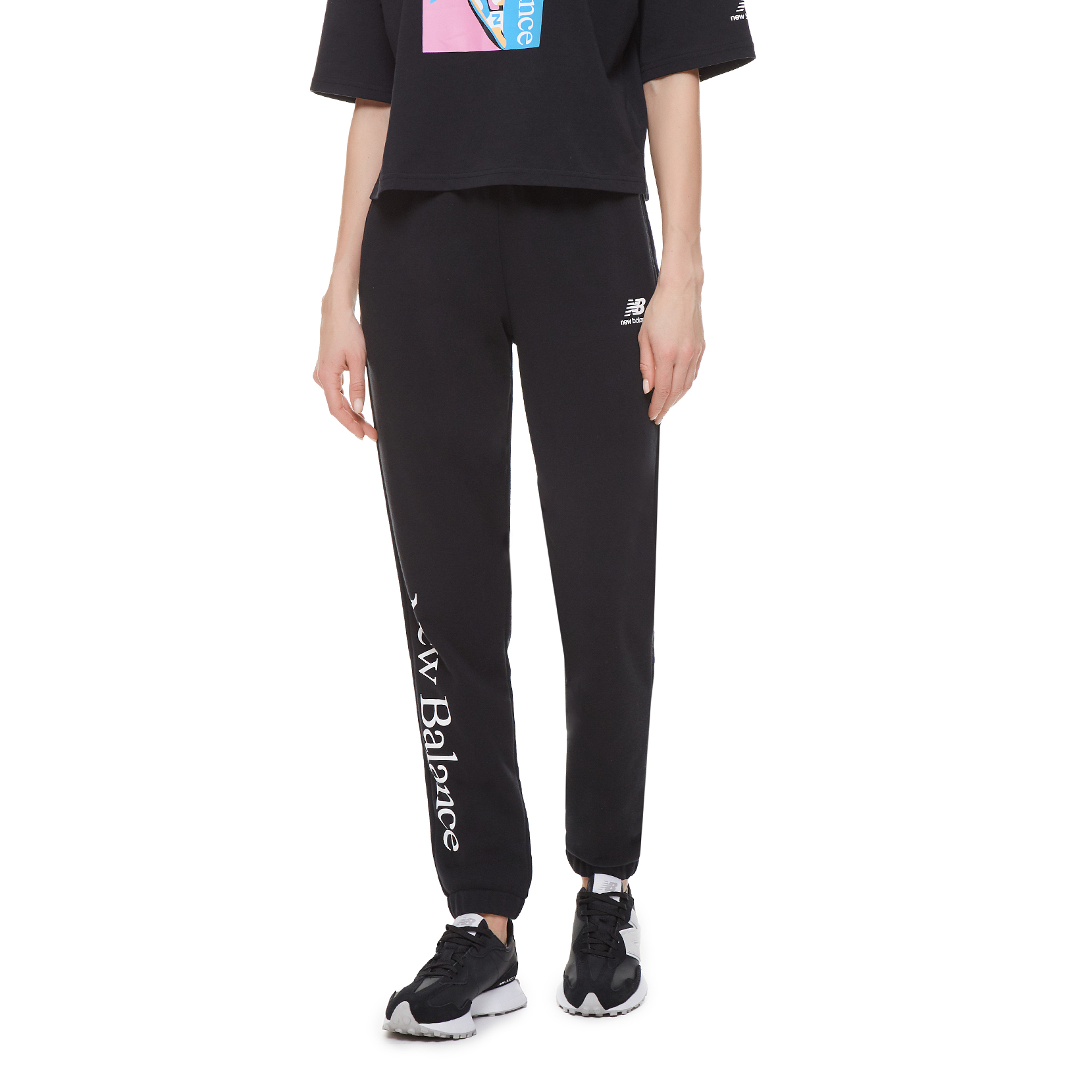 Спортивні брюки Essentials Celebrate