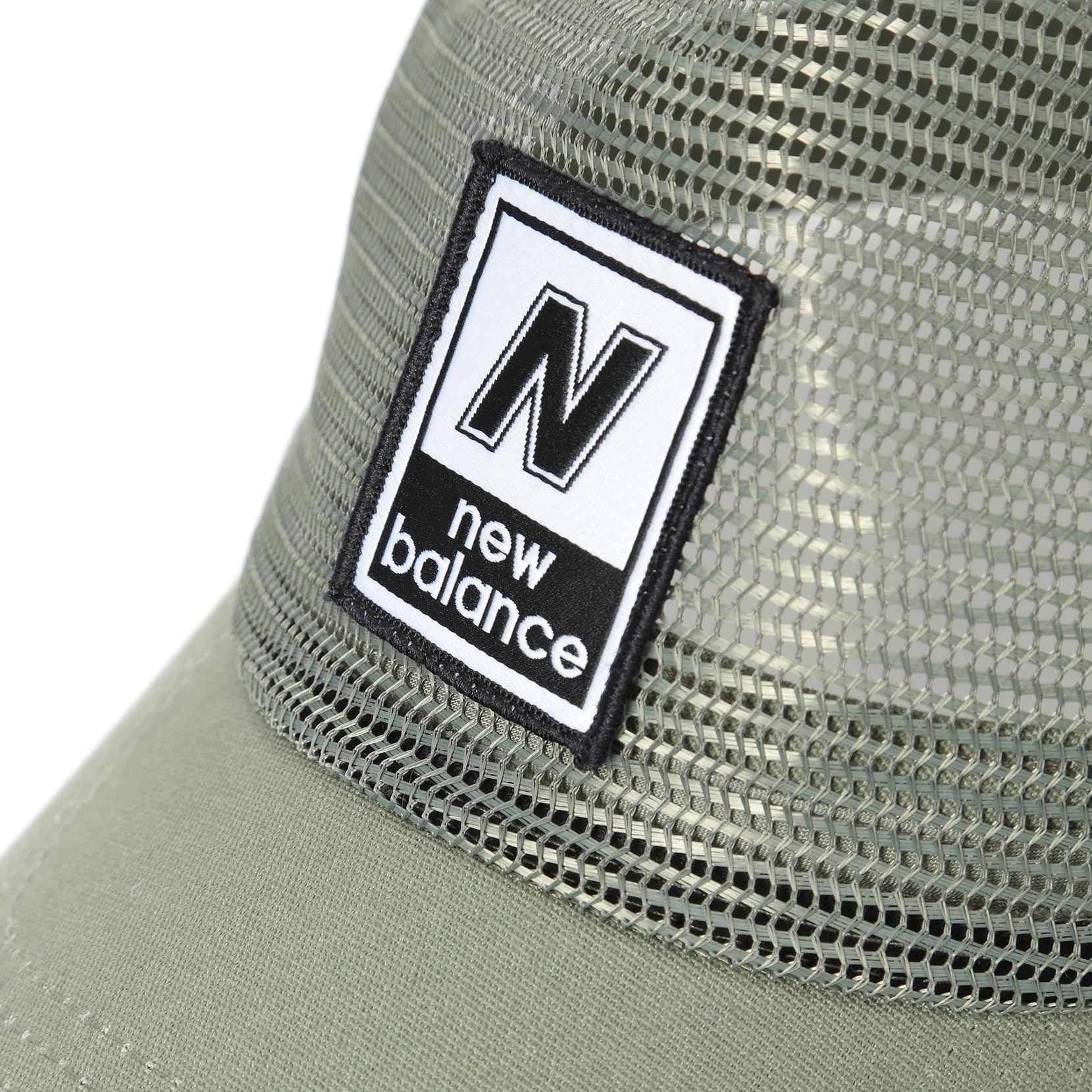 Кепка Essentials Trucker