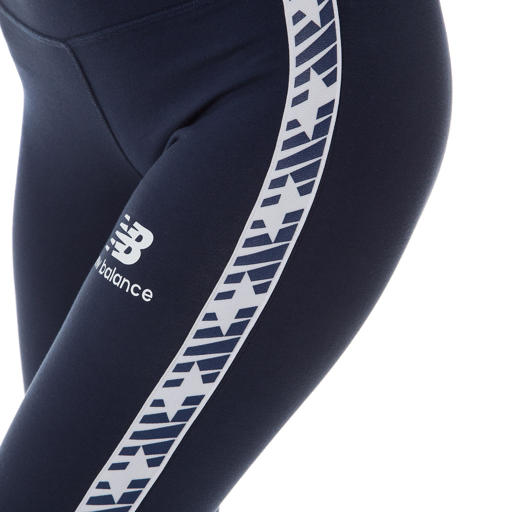 Тайтси Essentials Icon Track