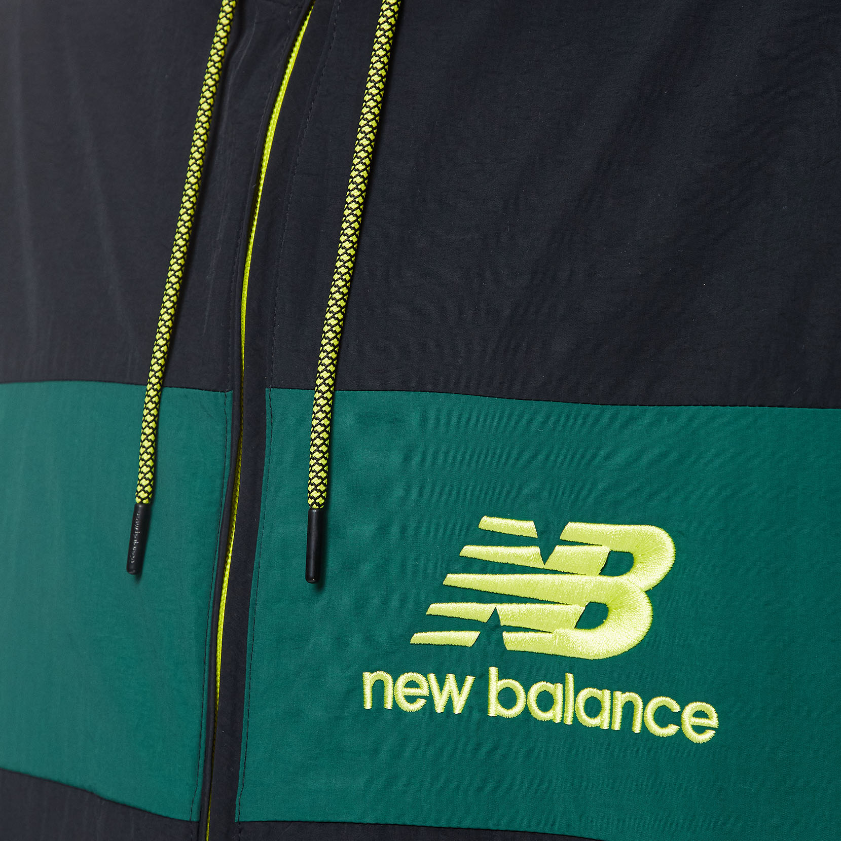 Вітрозахисна куртка NB Athletics HL Windbr