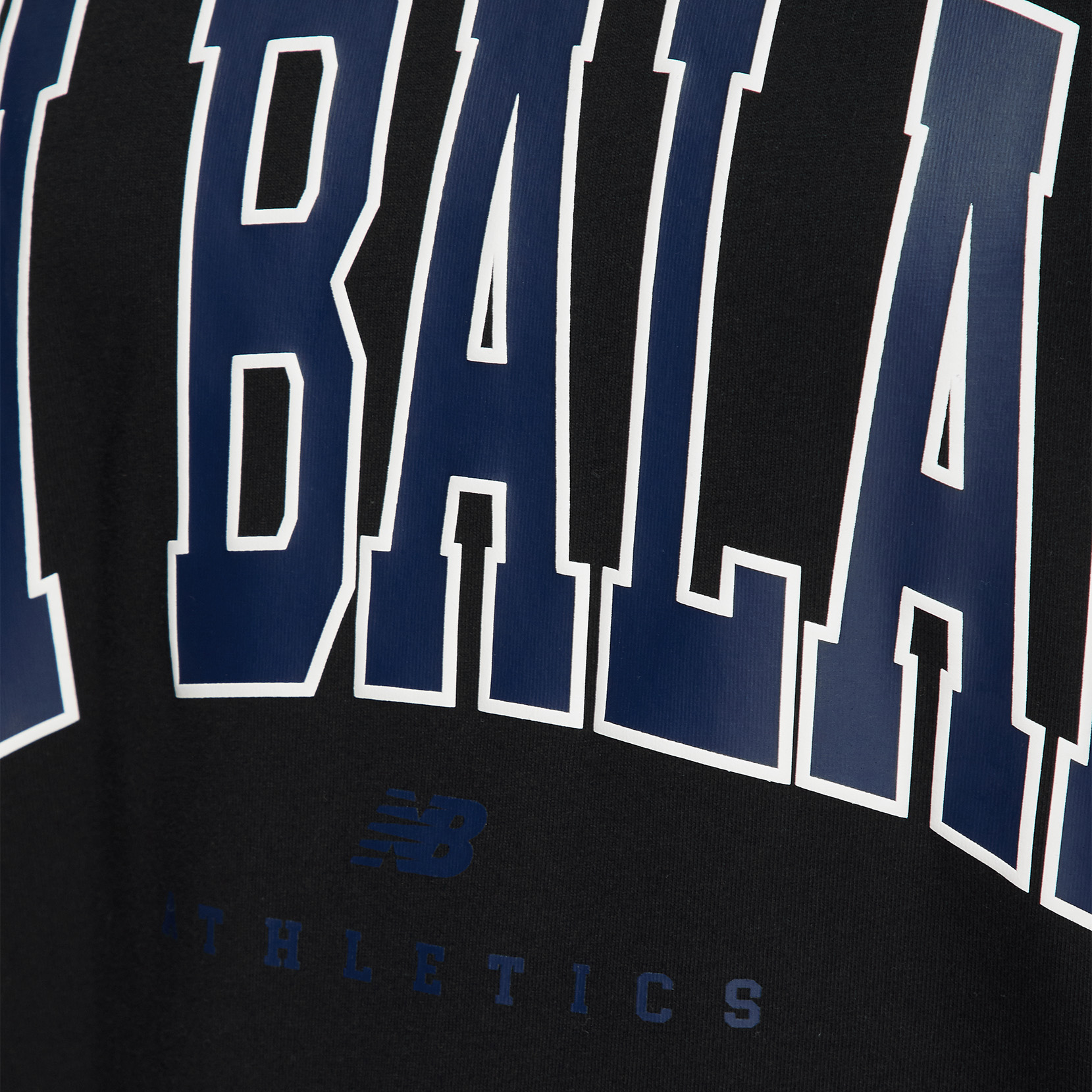 Футболка Uni-ssentials Warped Classics