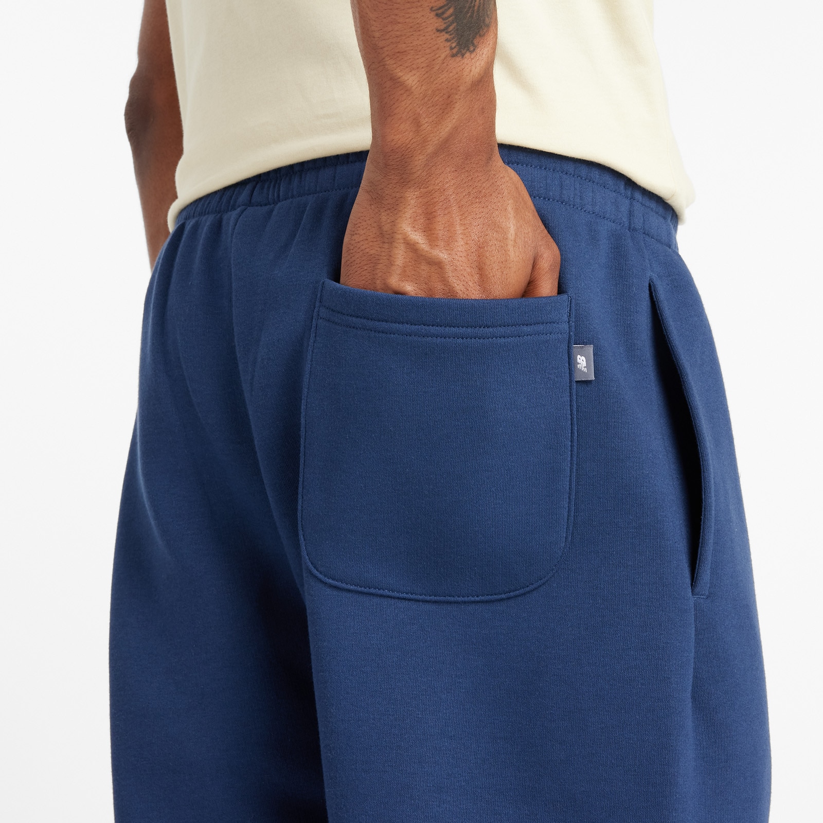 Спортивні брюки Essentials Fleece Graphic