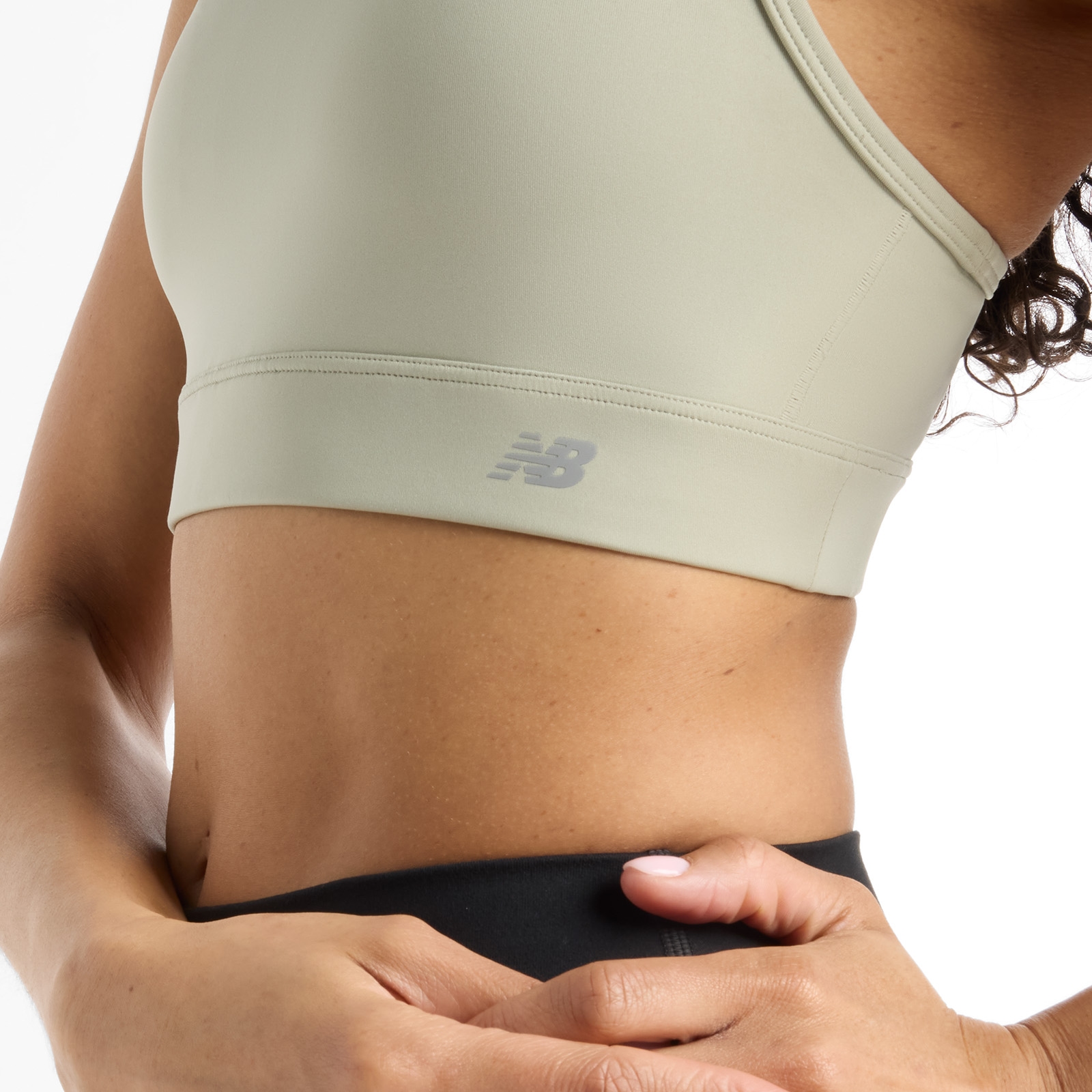 Топ NB Essential Yoga