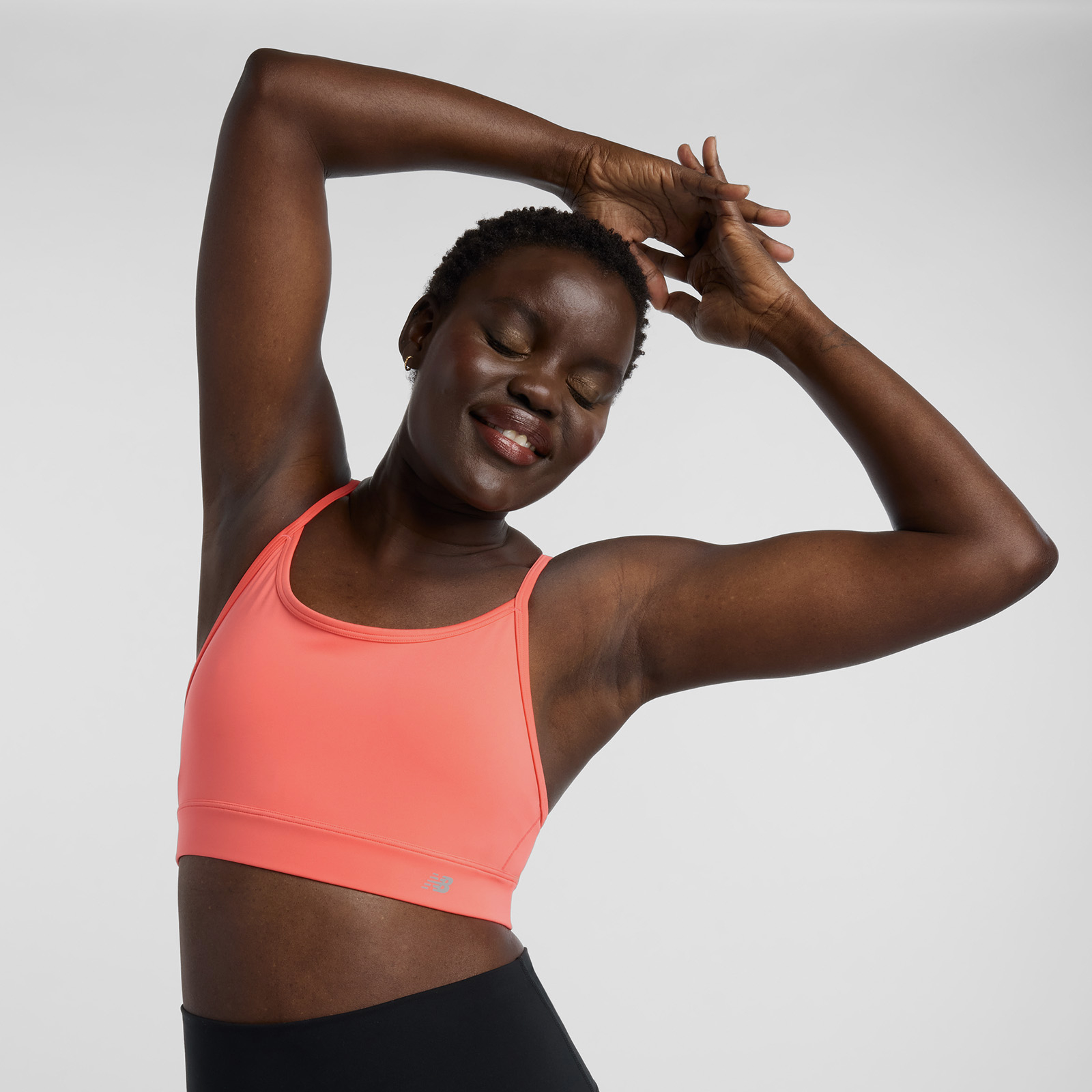 Топ NB Essential Yoga