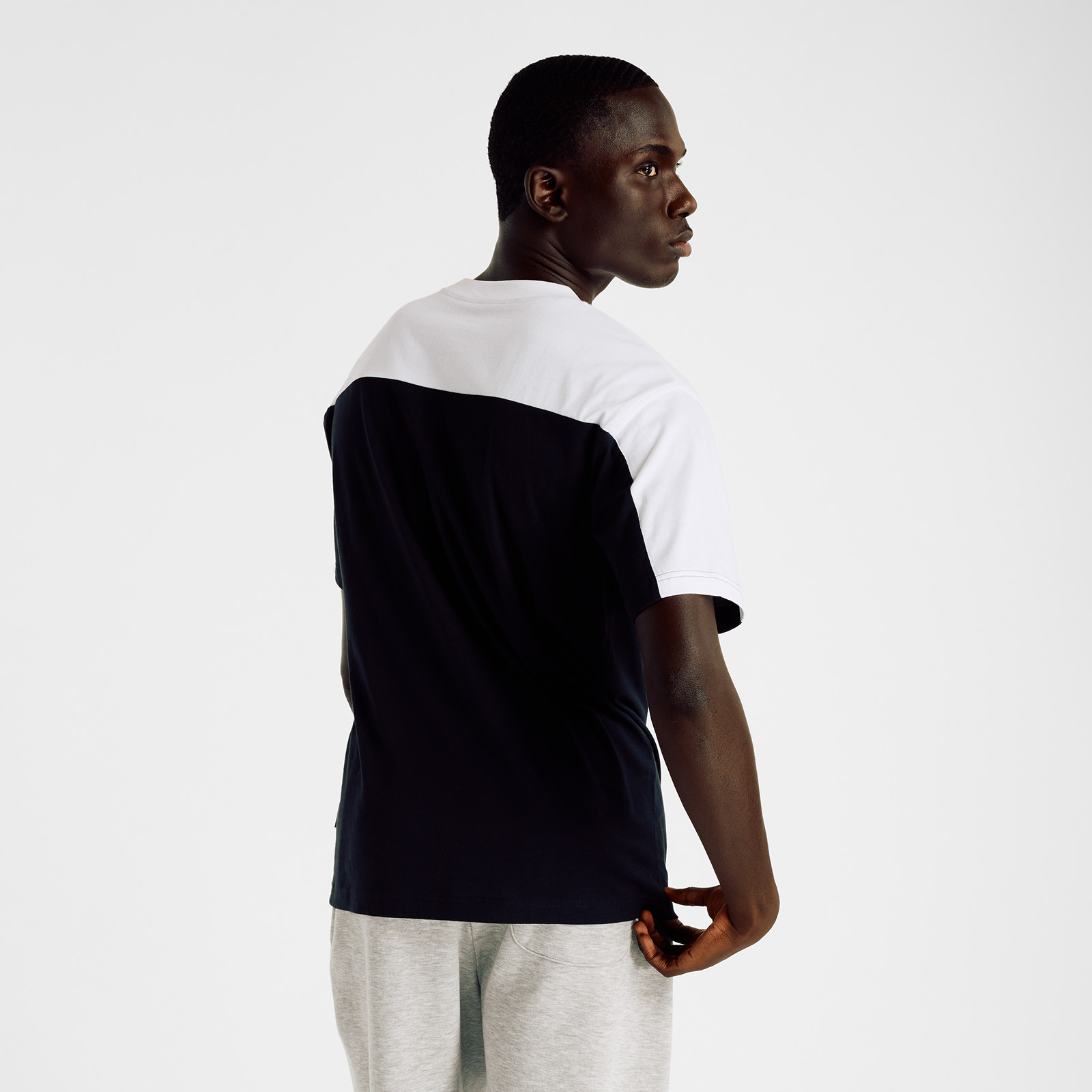 Футболка Color Block Graphic