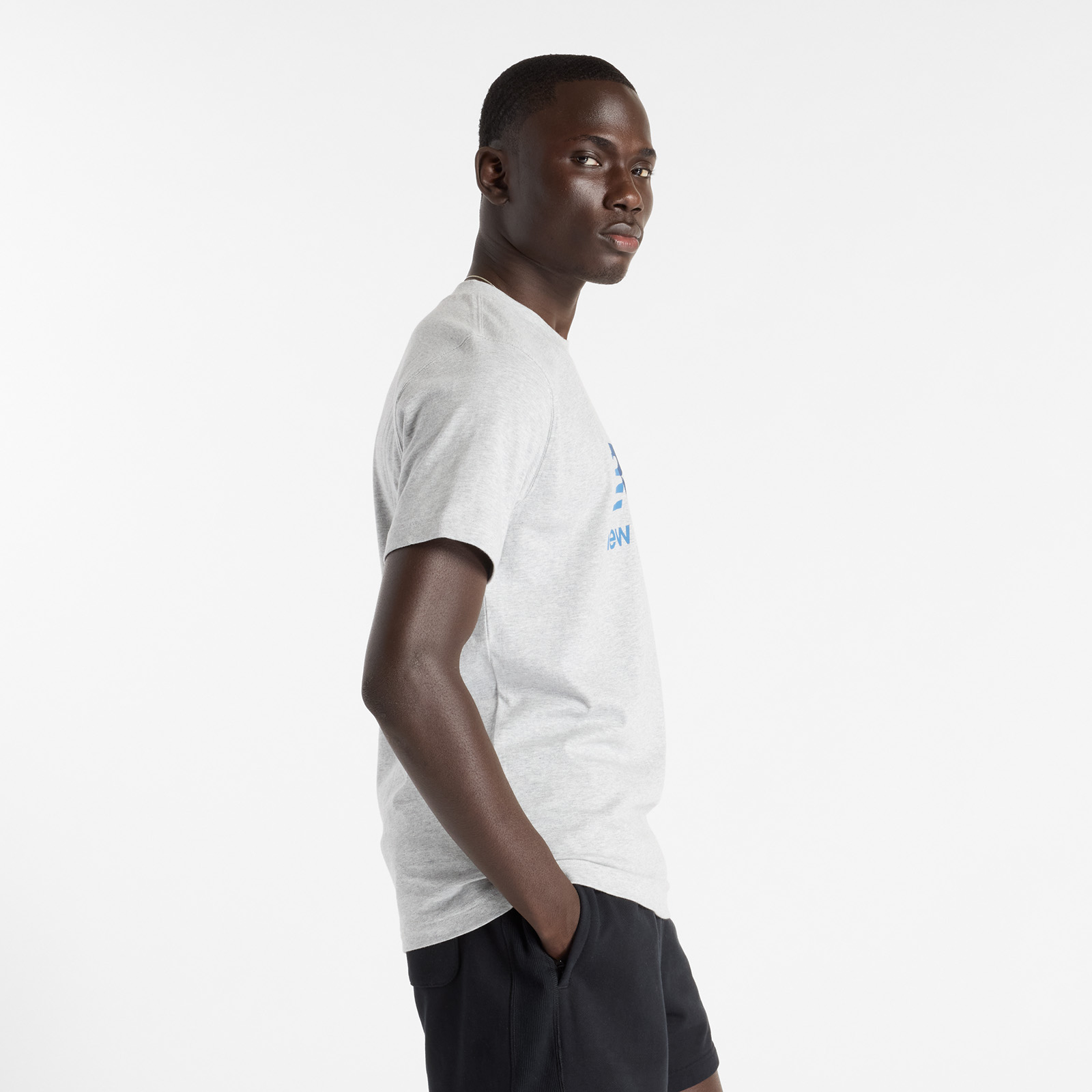 Футболка Sport Essentials Gradient Logo