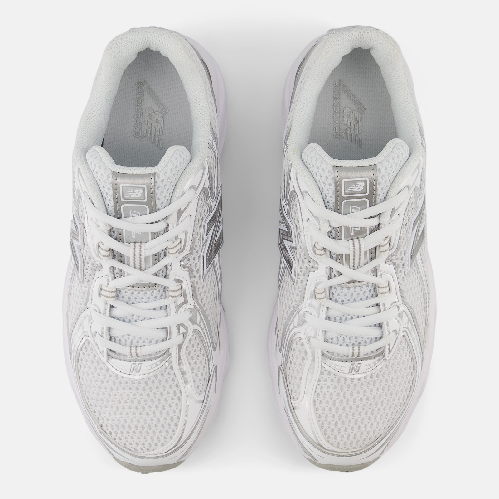 New Balance 740