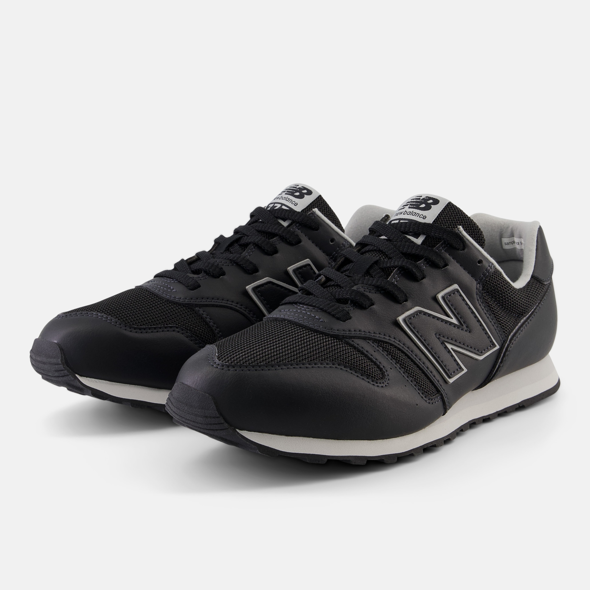 New Balance 373