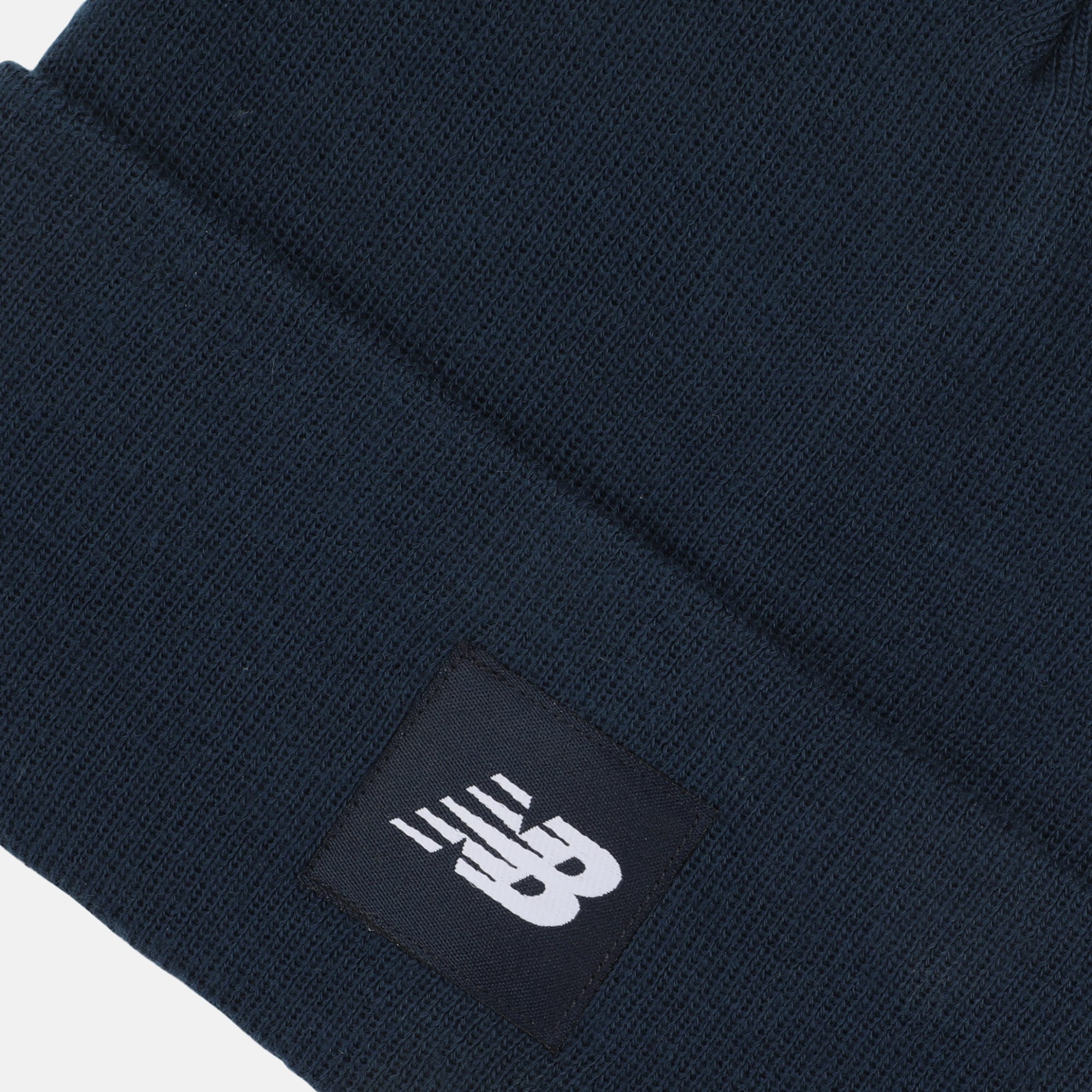 Шапка Cuffed Beanie Flying NB Logo