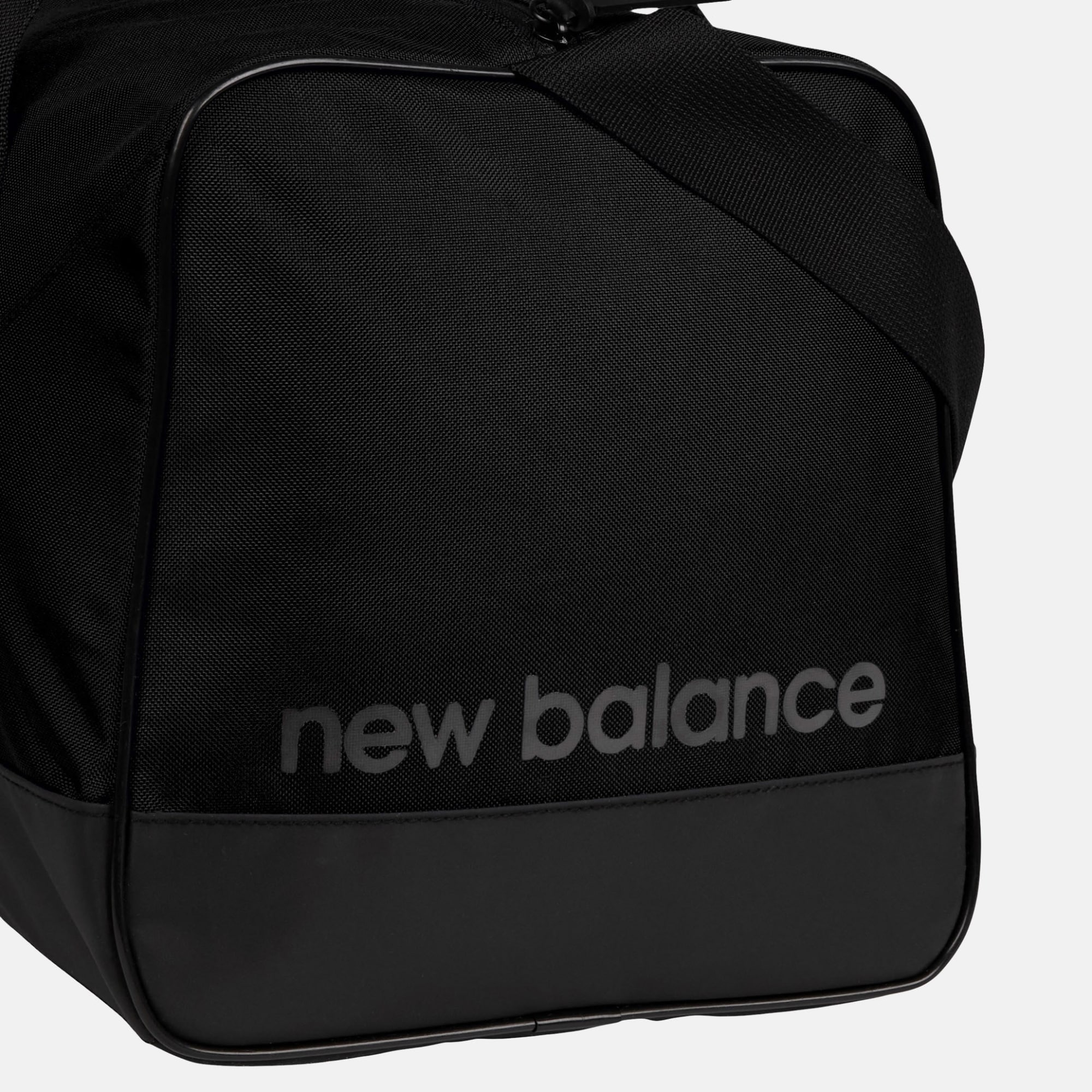 Сумка Essential Small Duffel