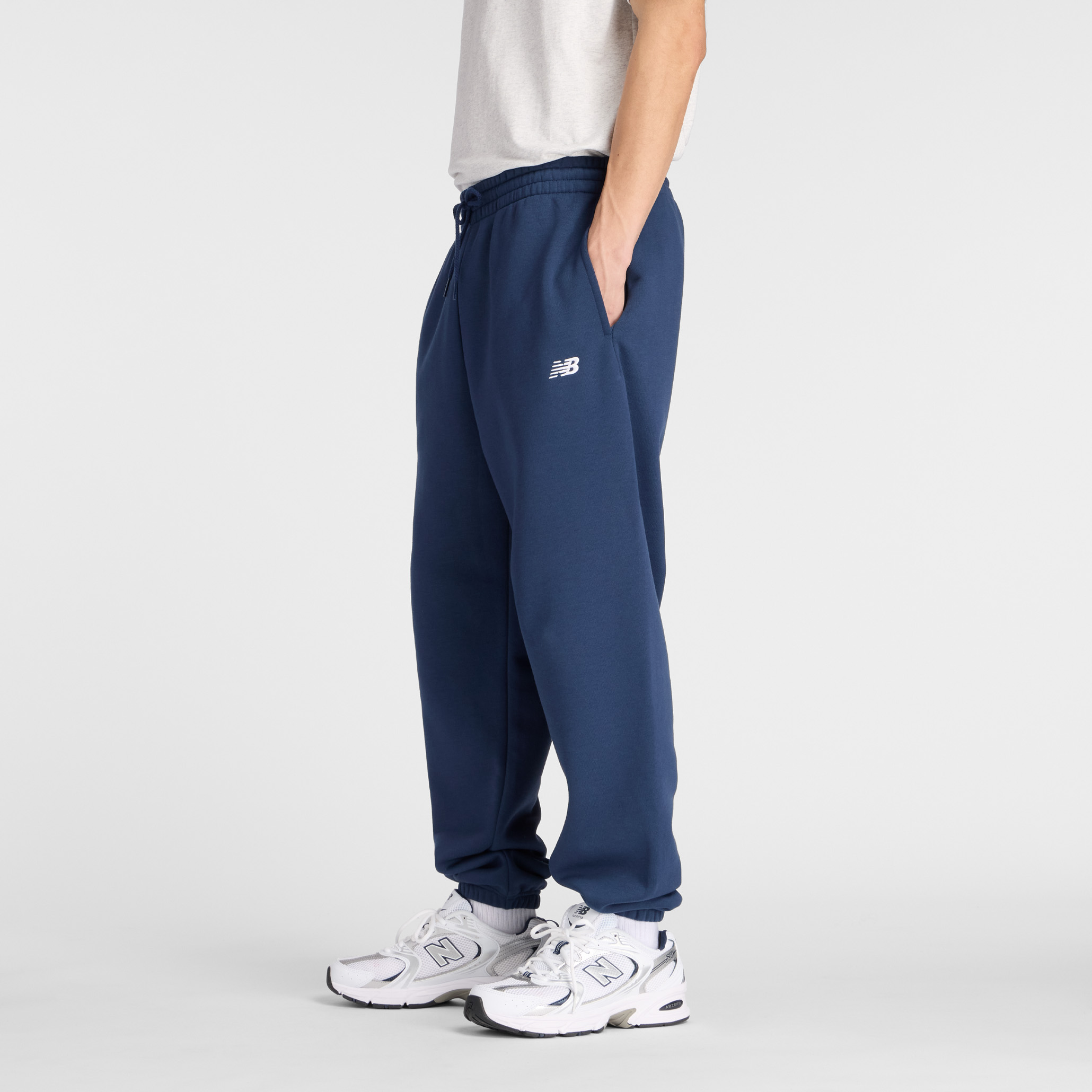 Спортивні брюки Sport Essentials Fleece