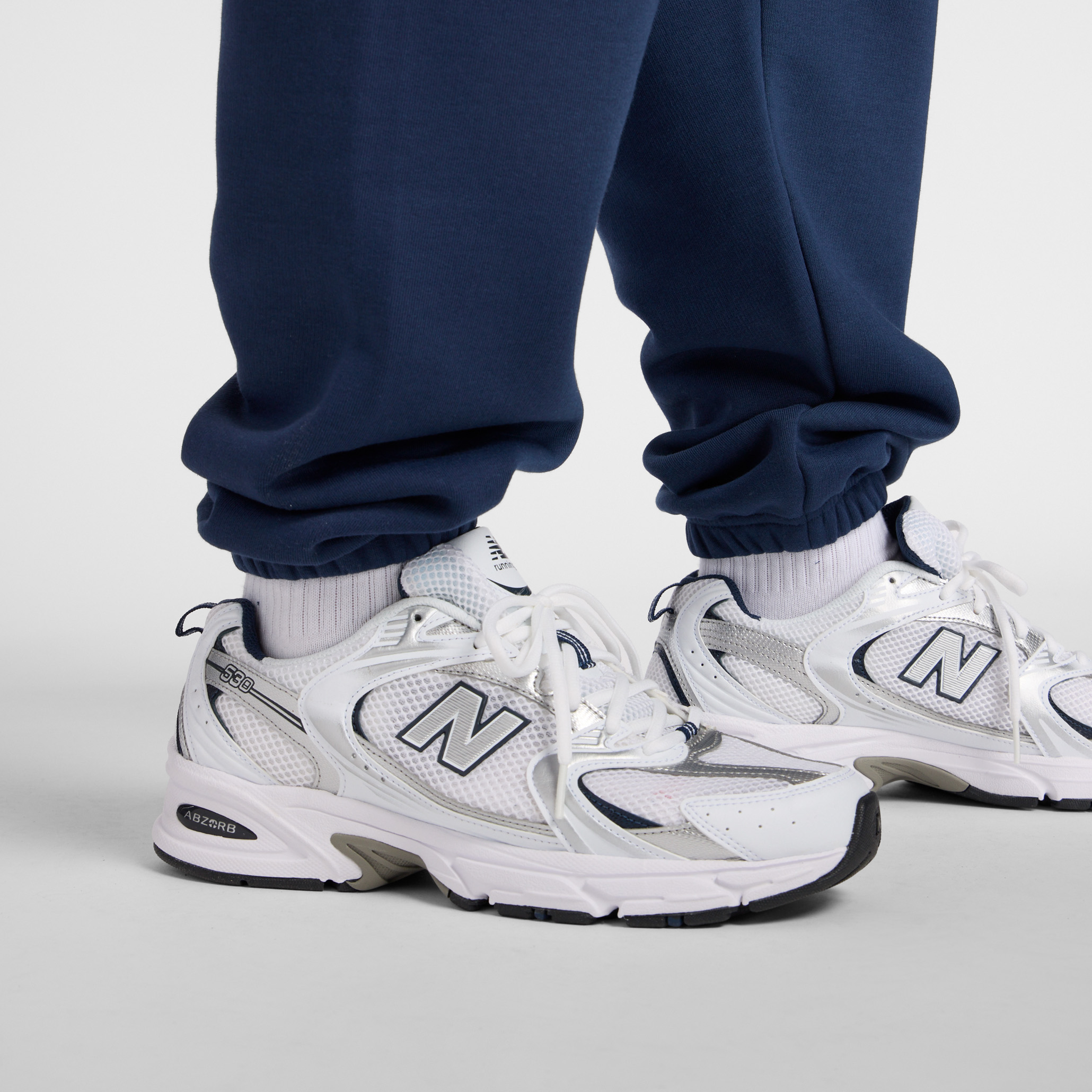 Спортивні брюки Sport Essentials Fleece