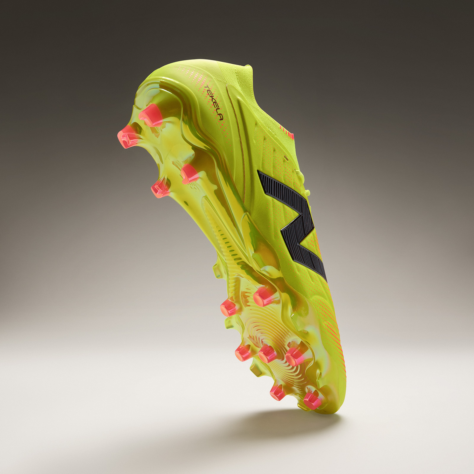 Бутси  Tekela v5