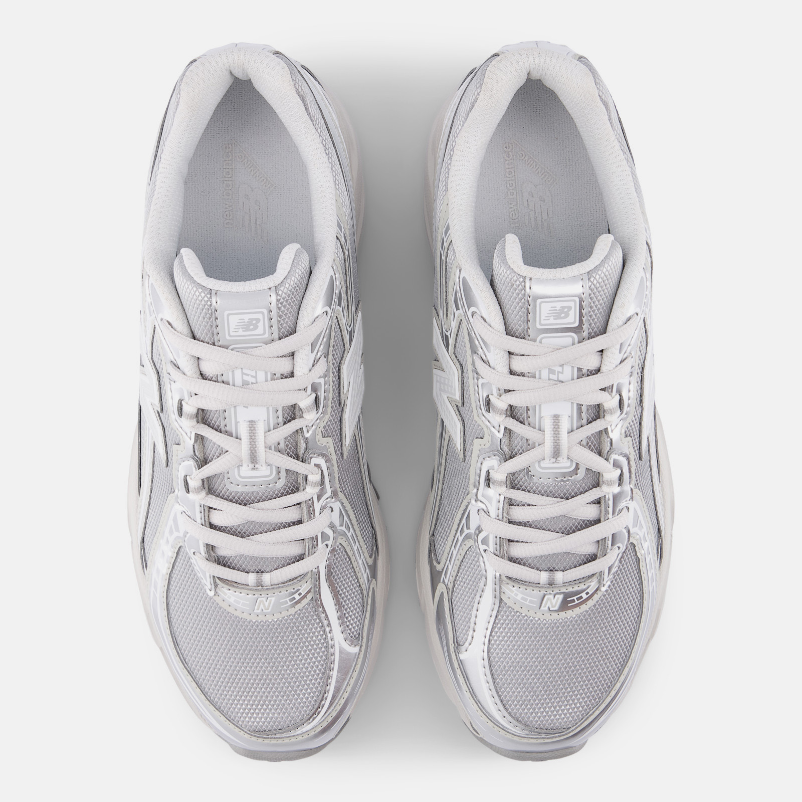 New Balance 740