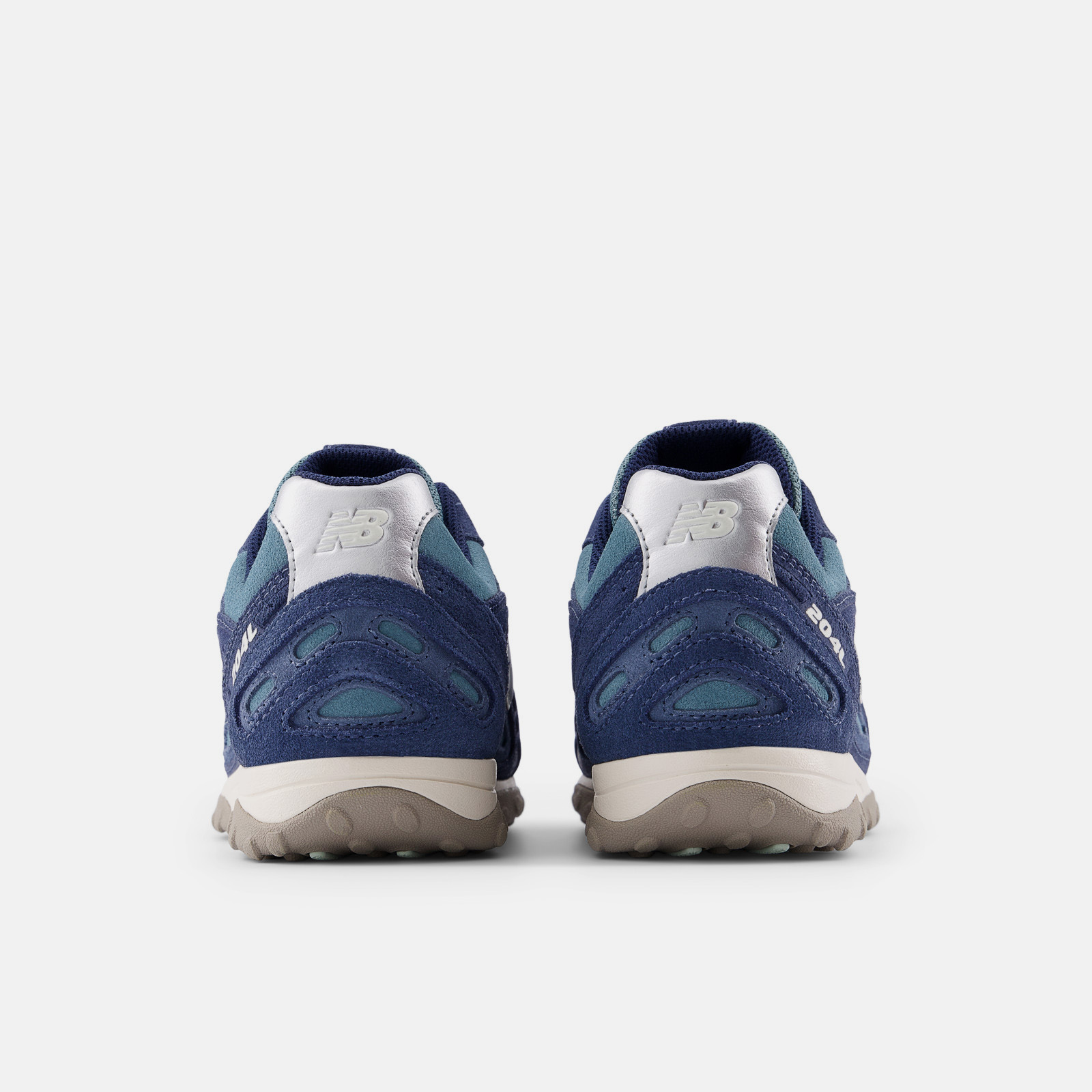 New Balance 204L