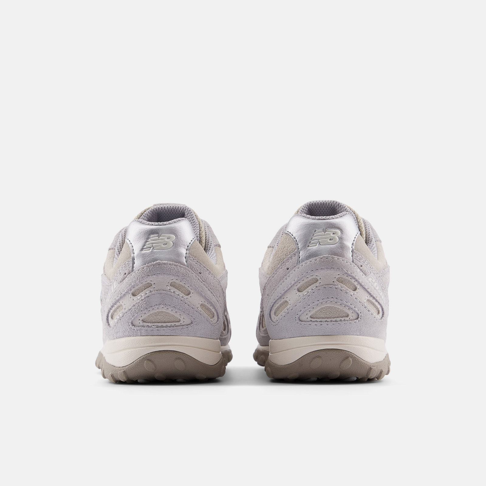 New Balance 204L