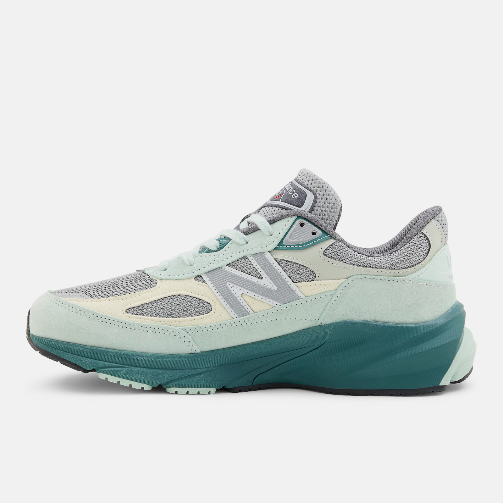 Made in USA 990v6