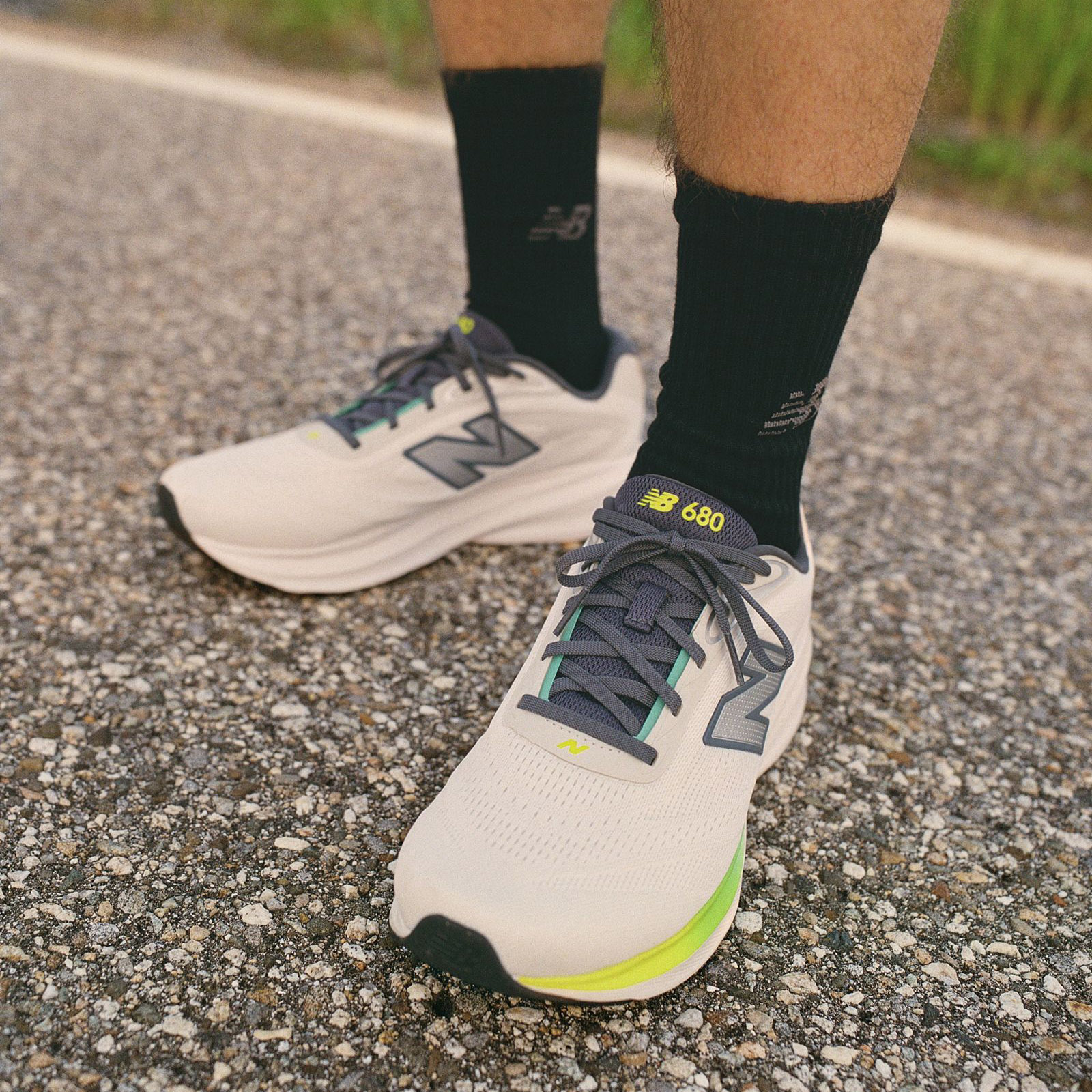 New Balance 680