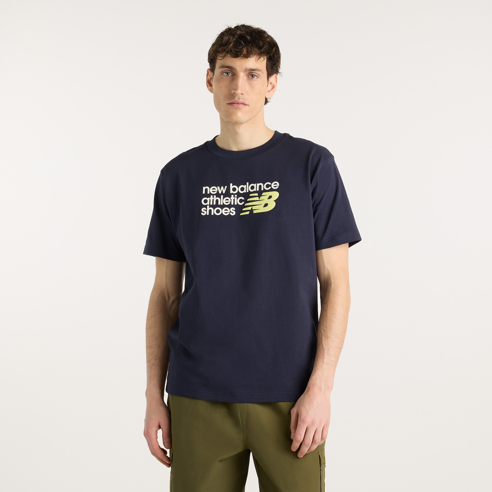 Футболка Athletics Premium Relaxed Chest Logo