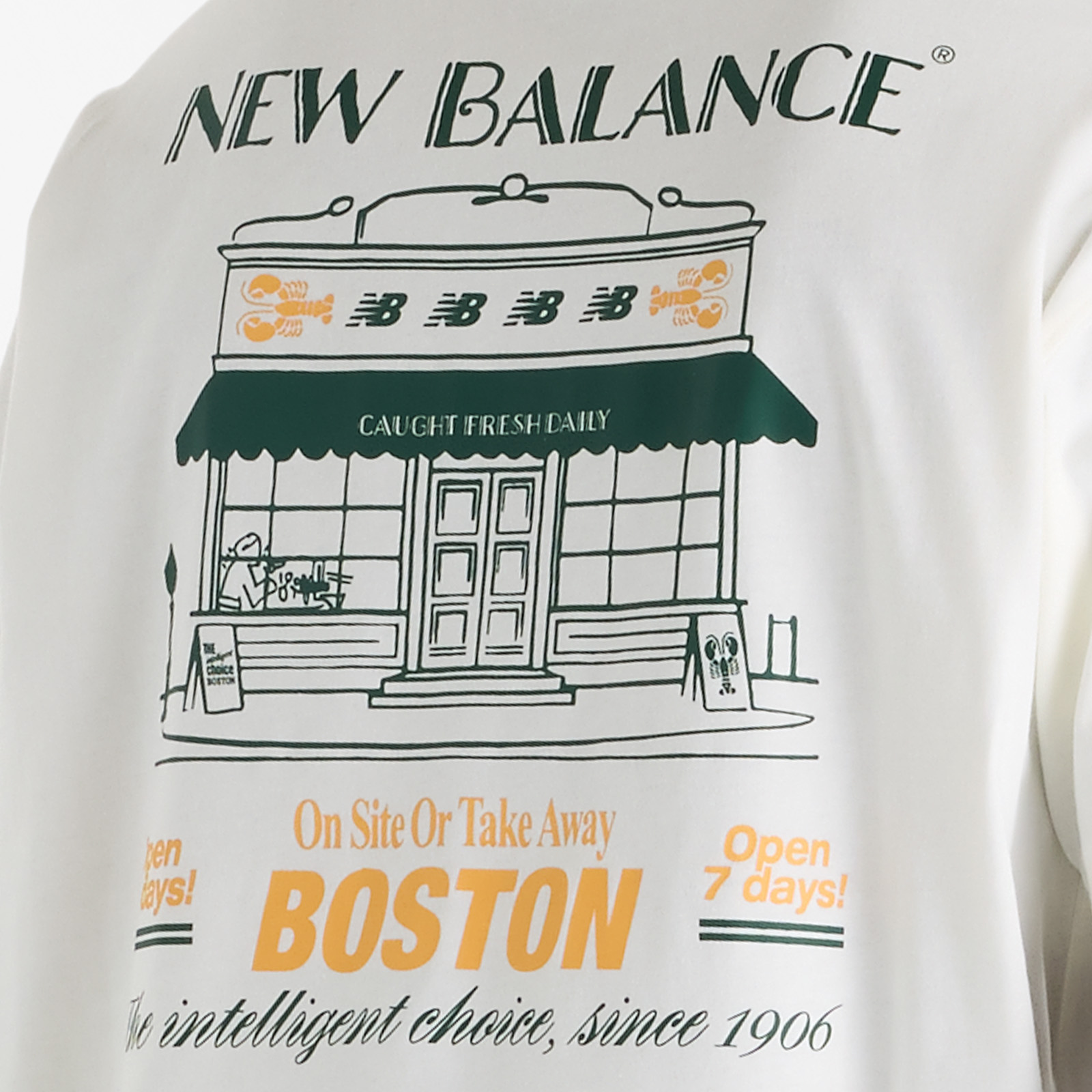 Футболка Grab a Bite Boston