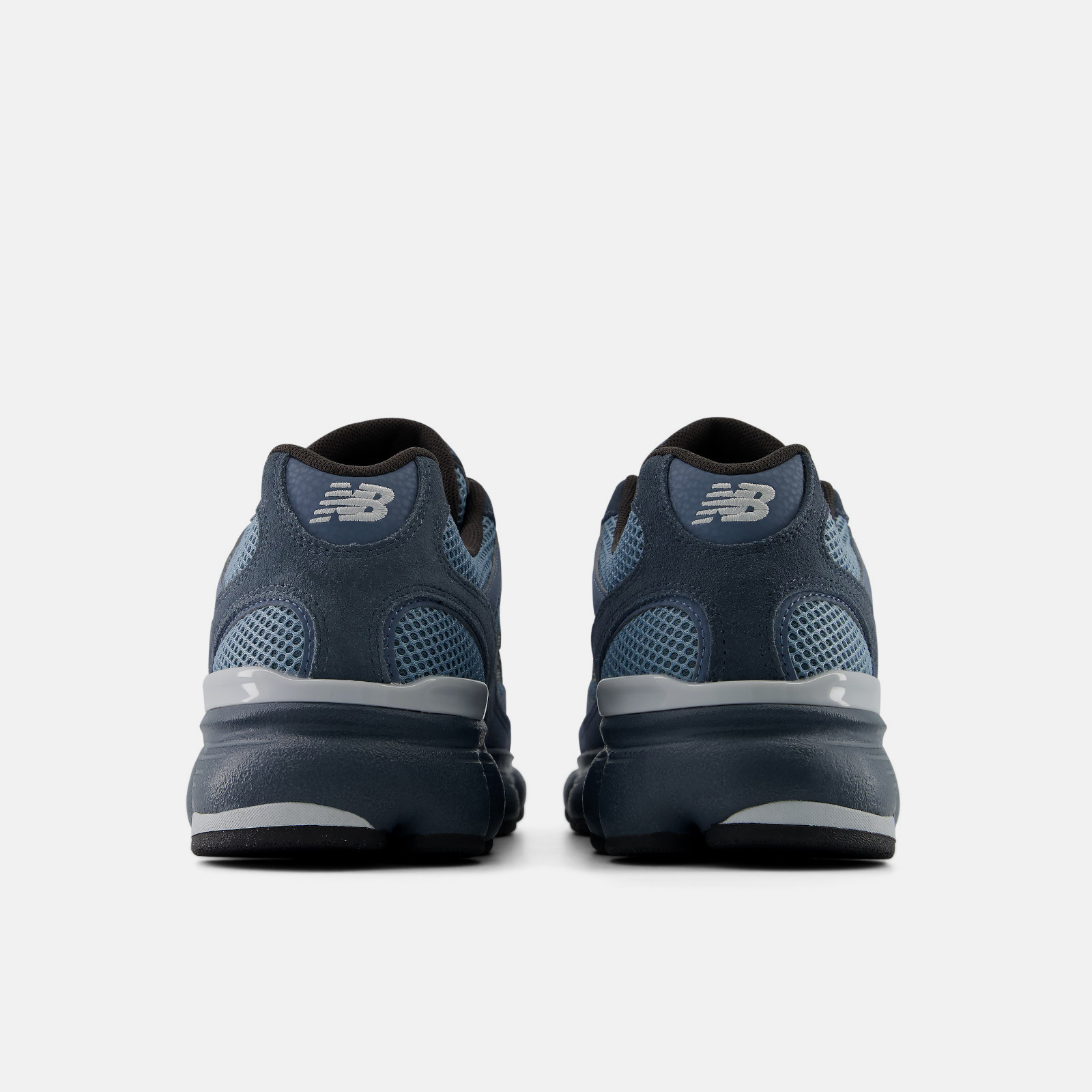 New Balance 603