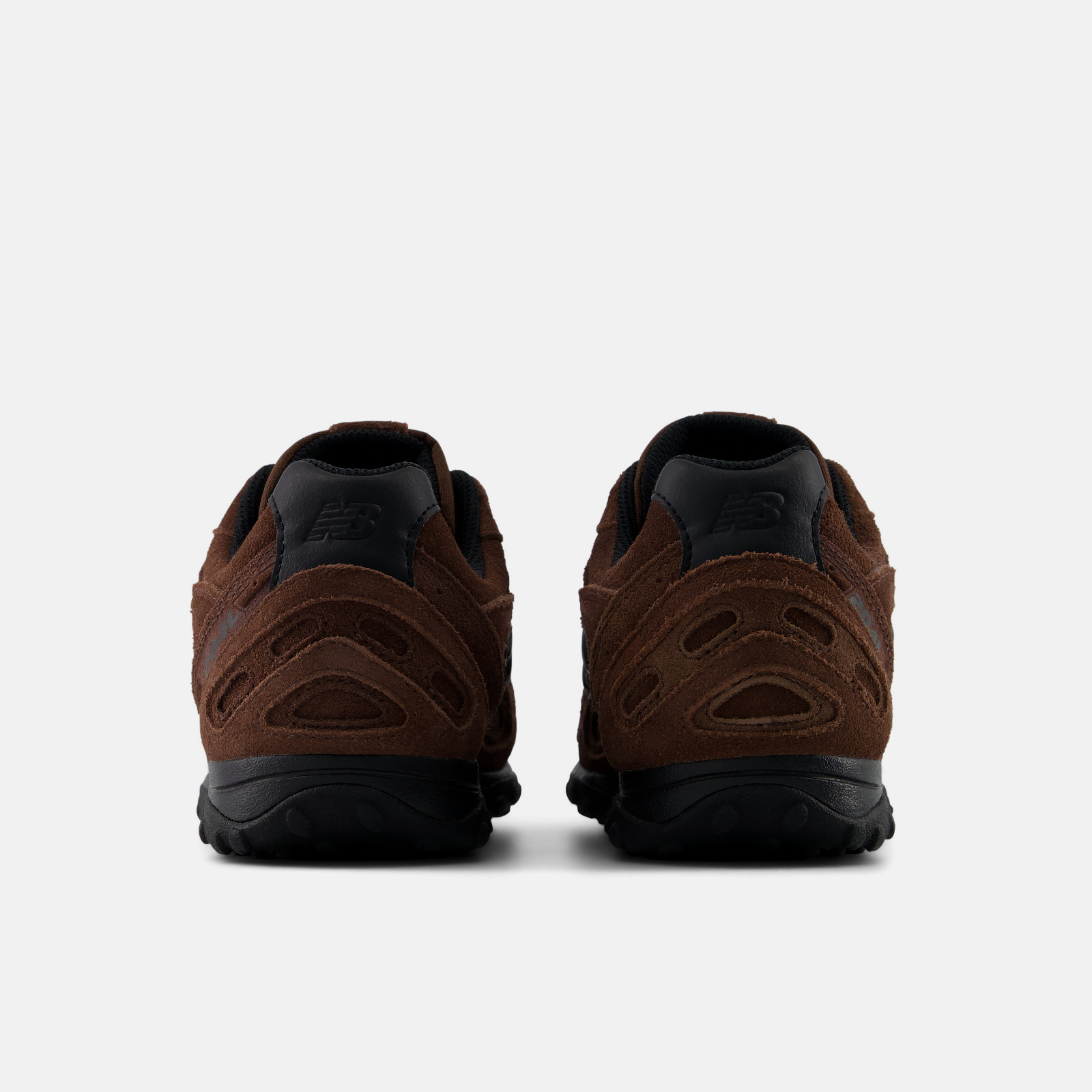 New Balance 204L