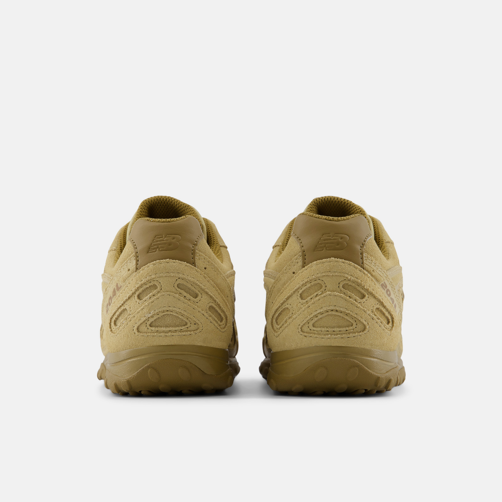 New Balance 204L
