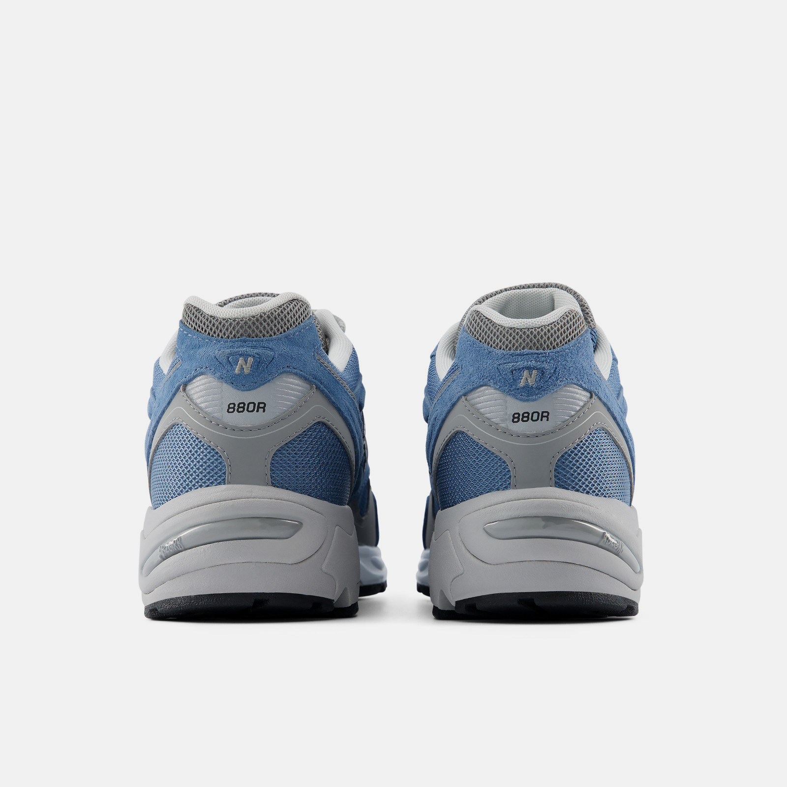New Balance 880R