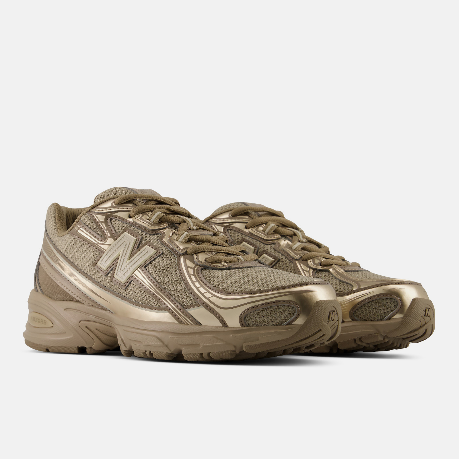 New Balance 740