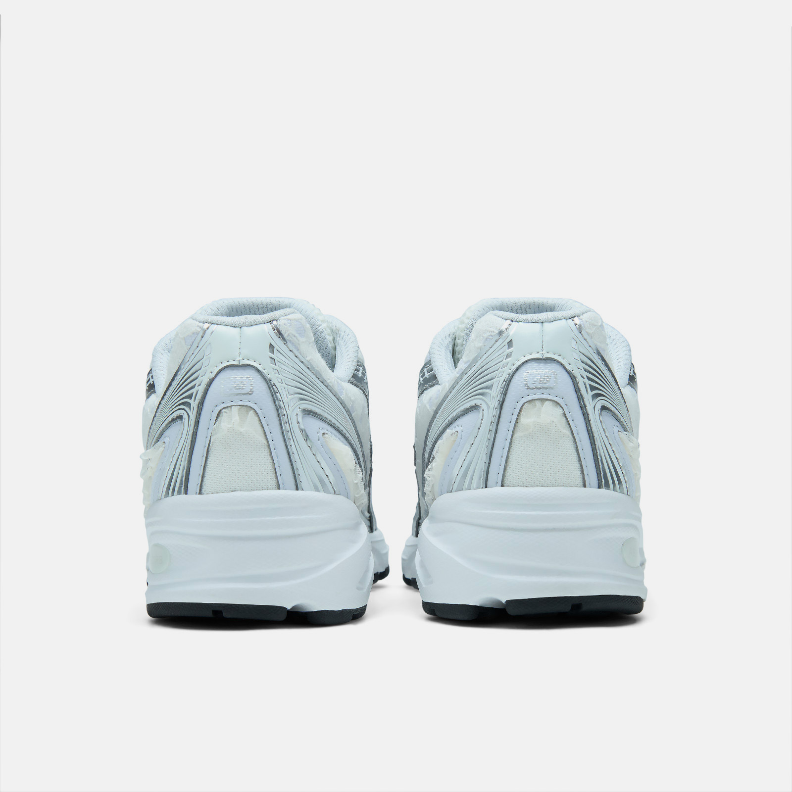 New Balance 740 Coquette