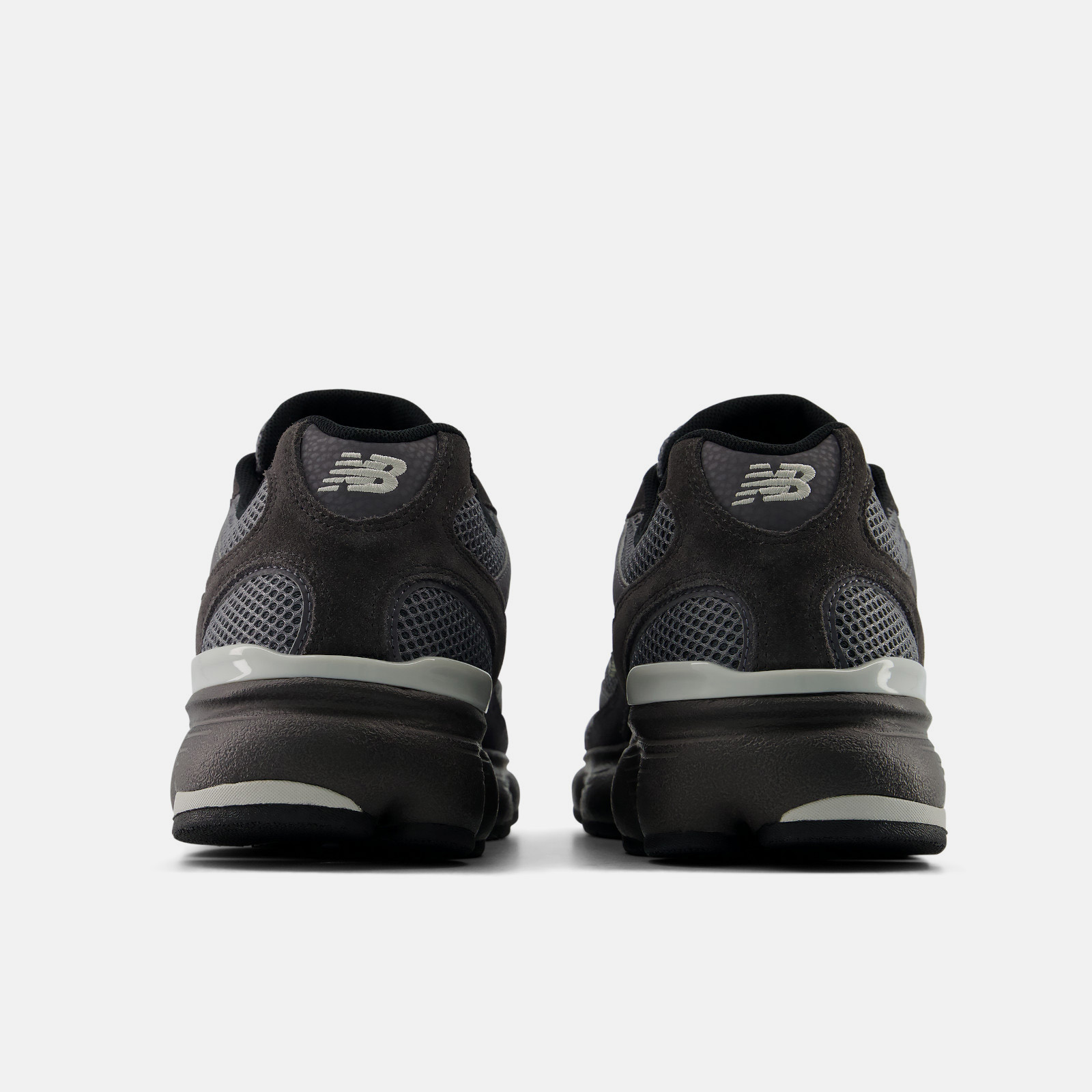 New Balance 603