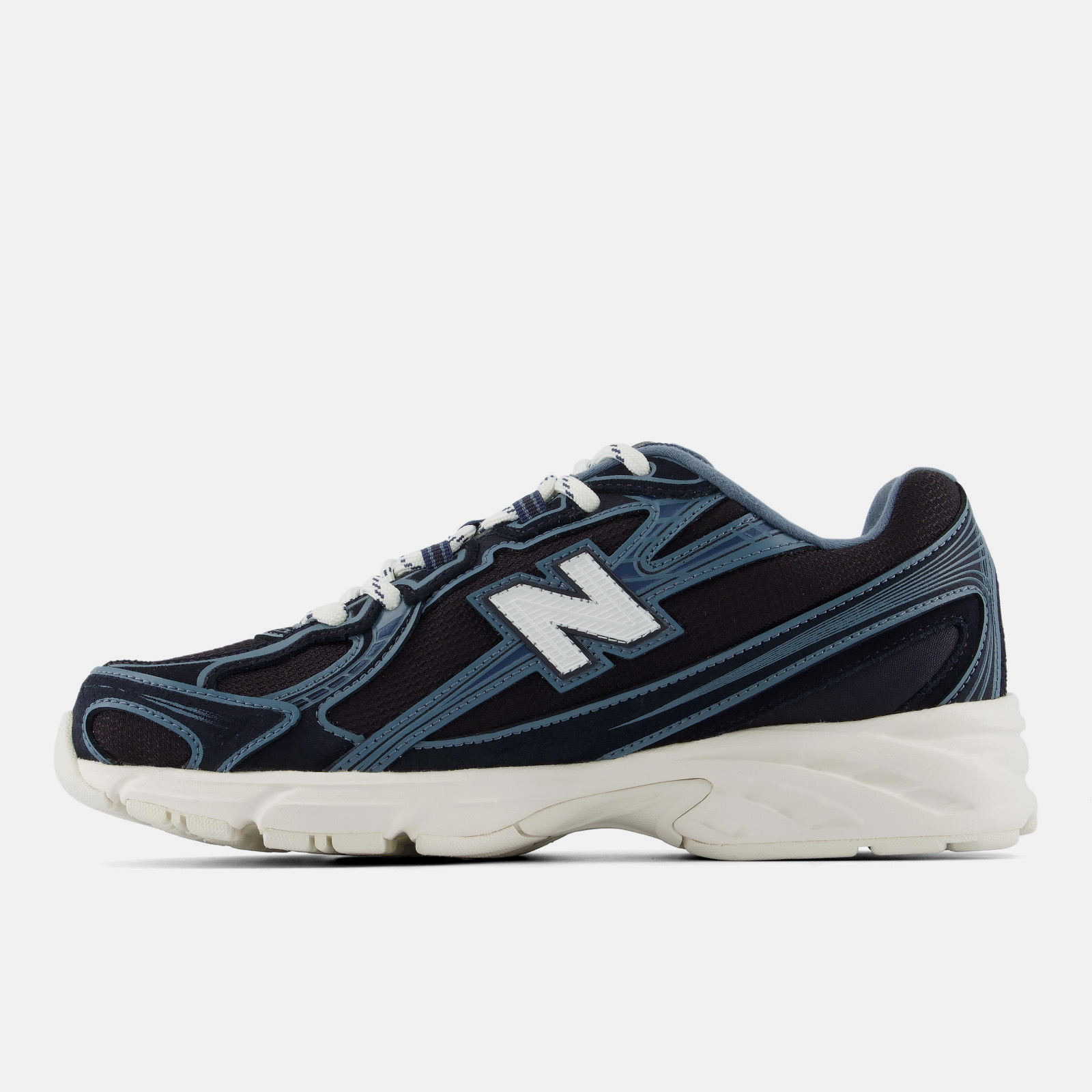 New Balance 740