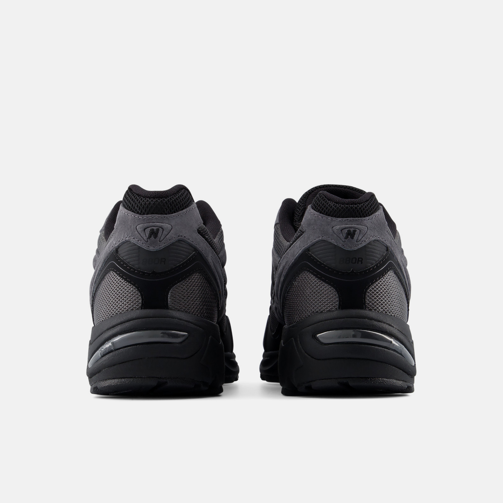 New Balance 880R