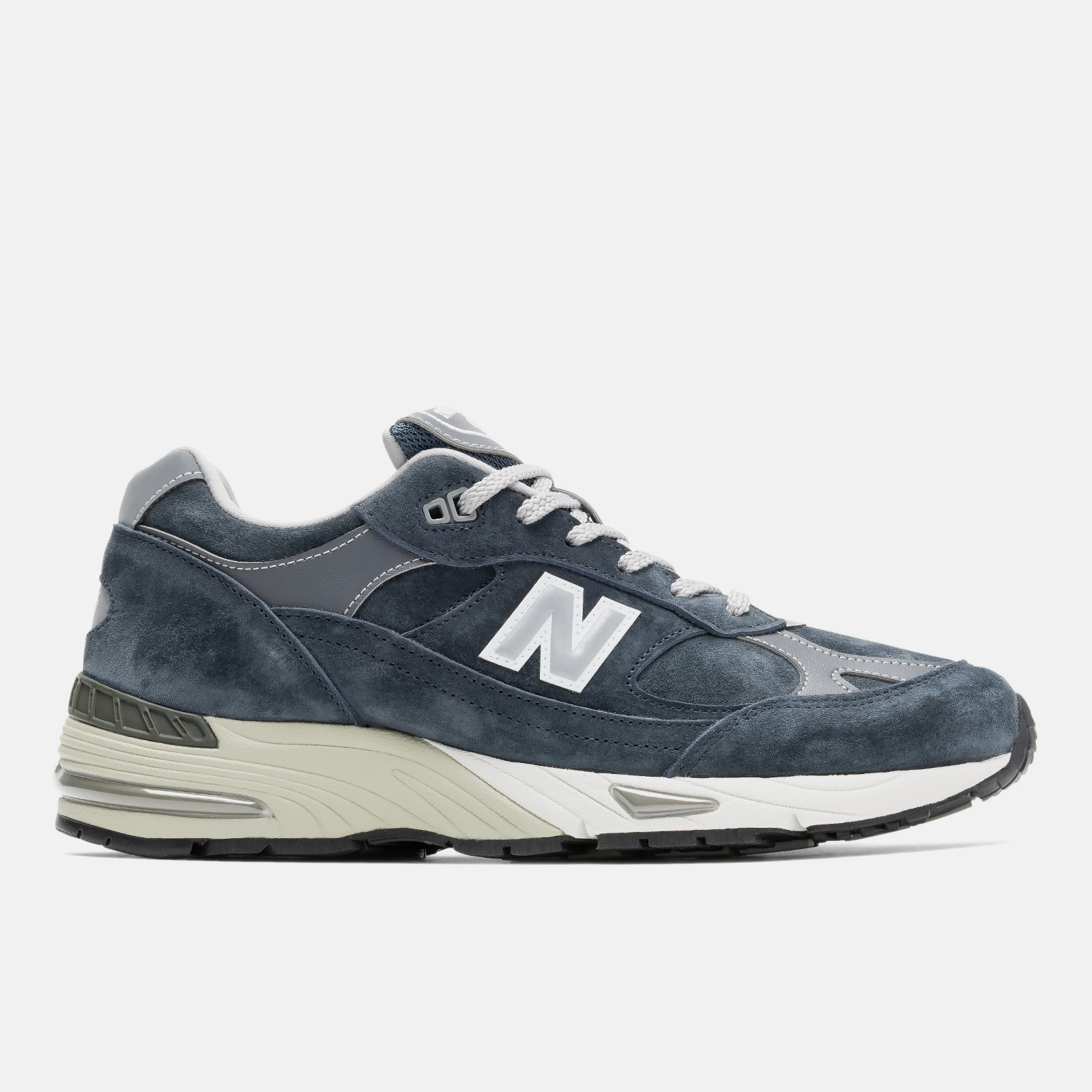 Made in UK 991V1 Elevated Essential