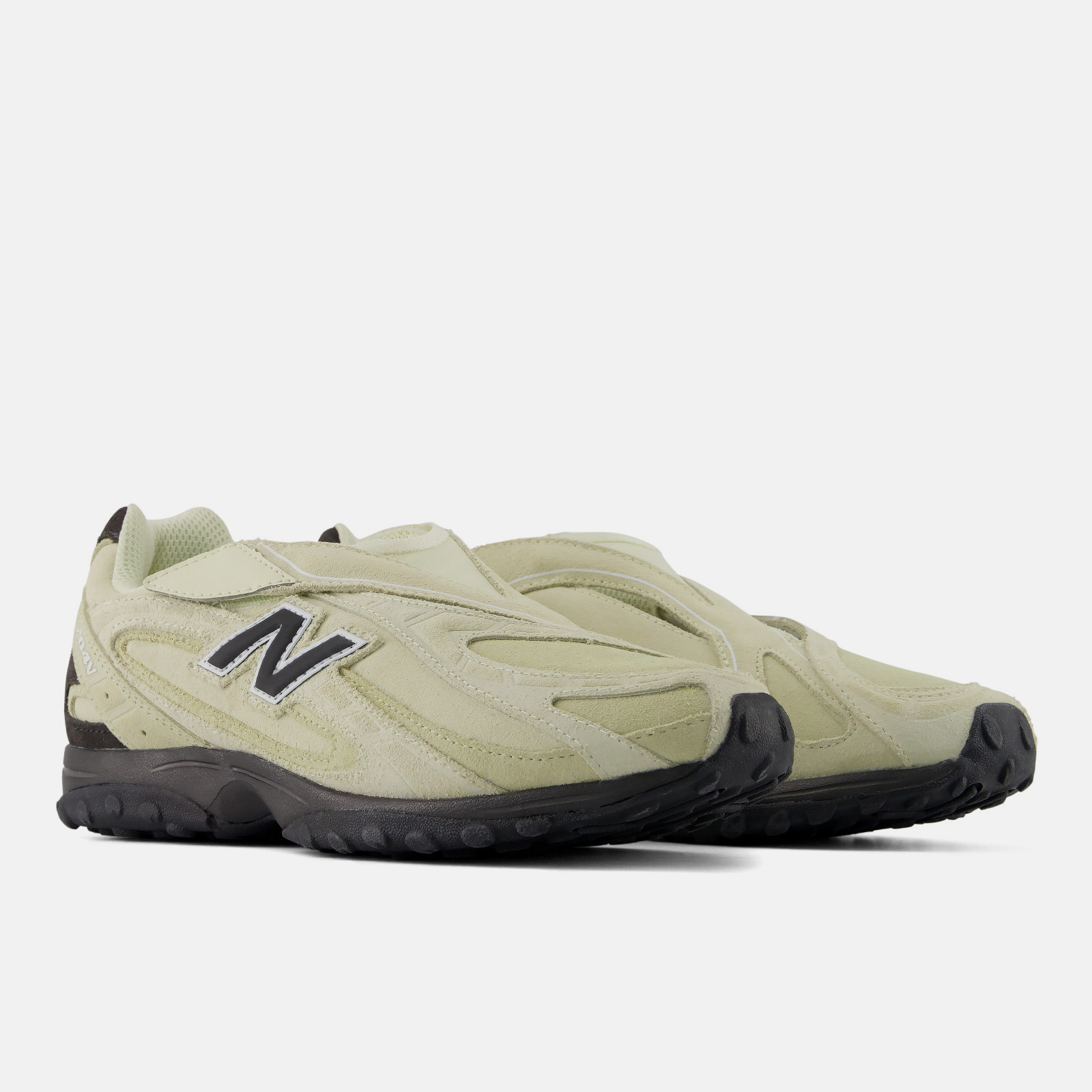 New Balance 204V