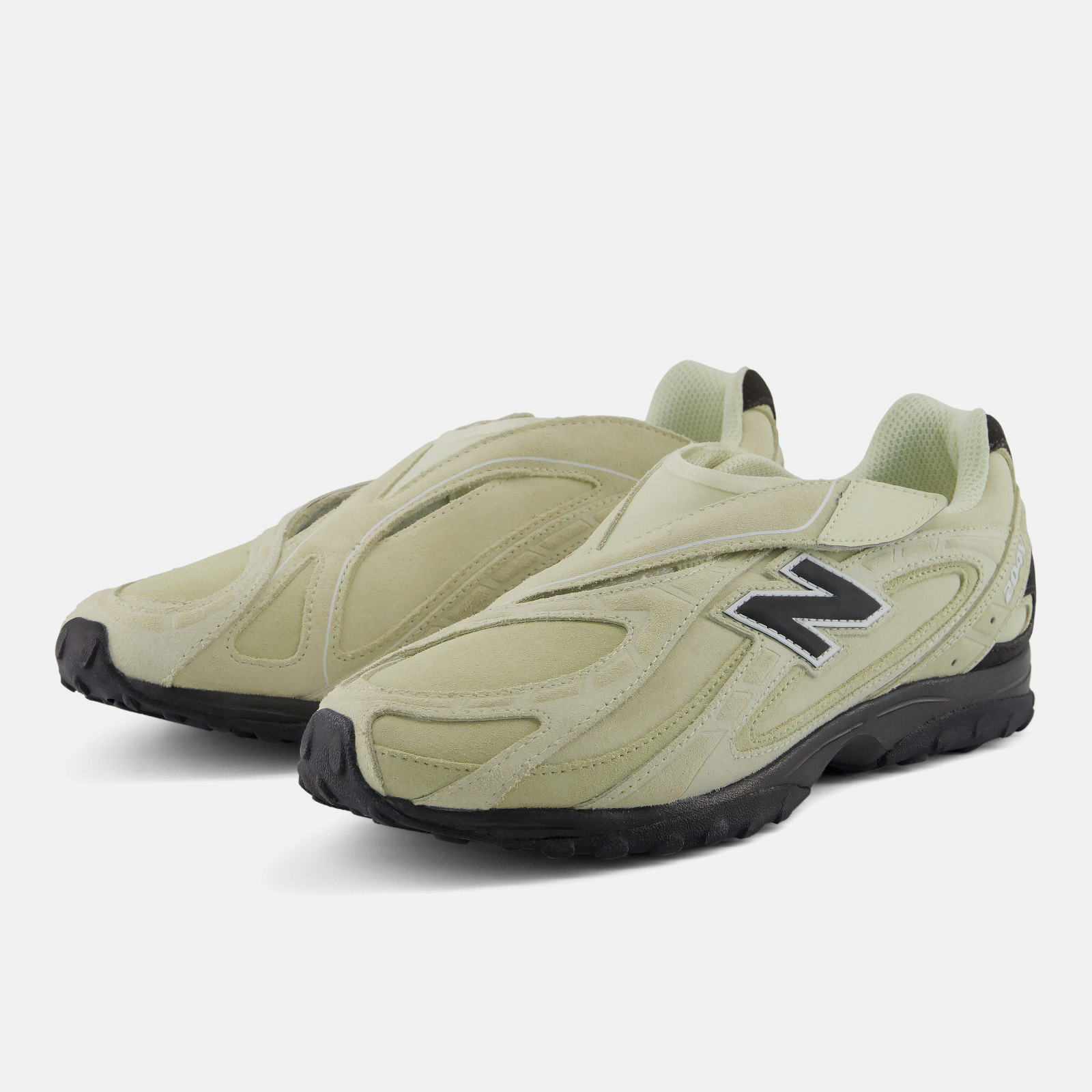 New Balance 204V