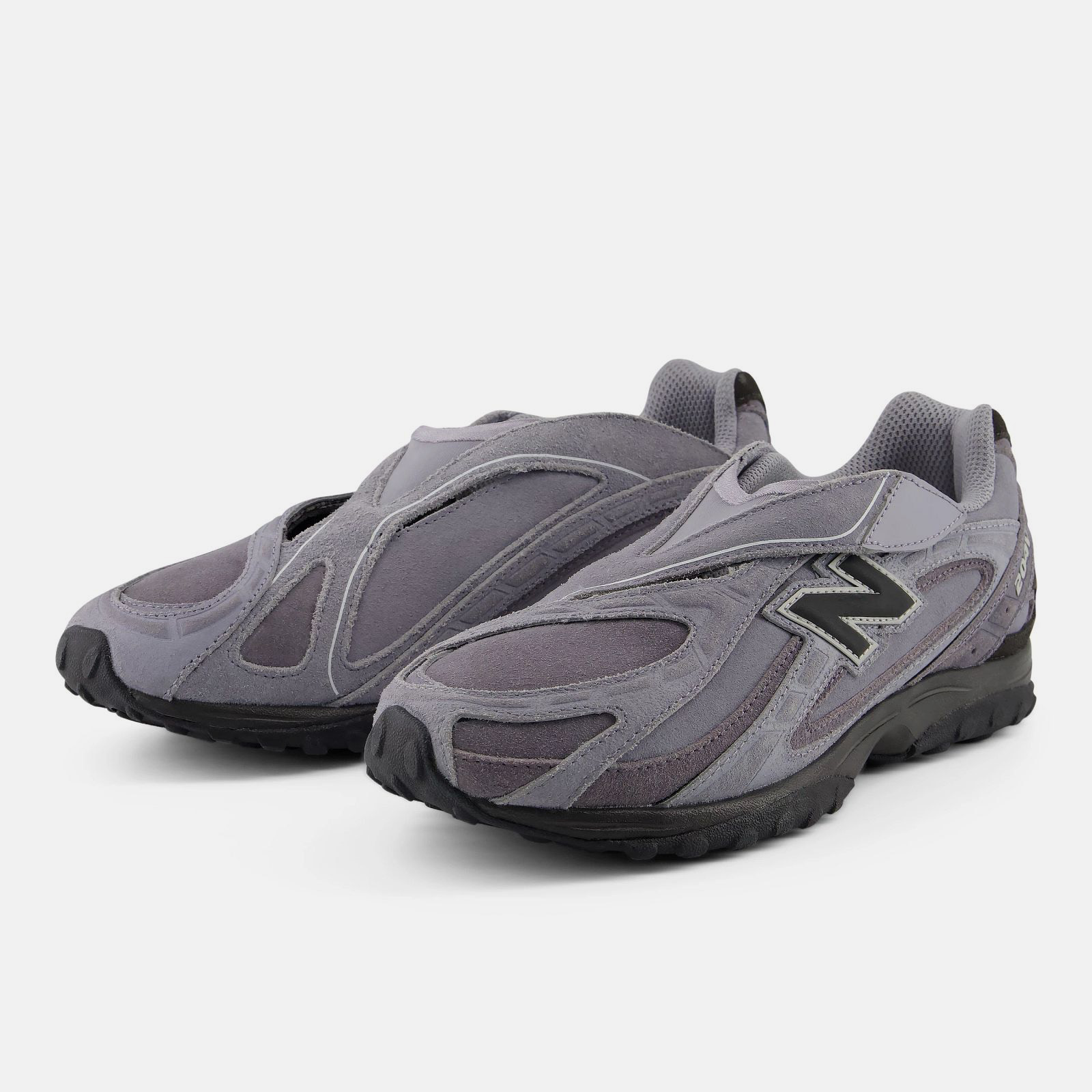 New Balance 204V
