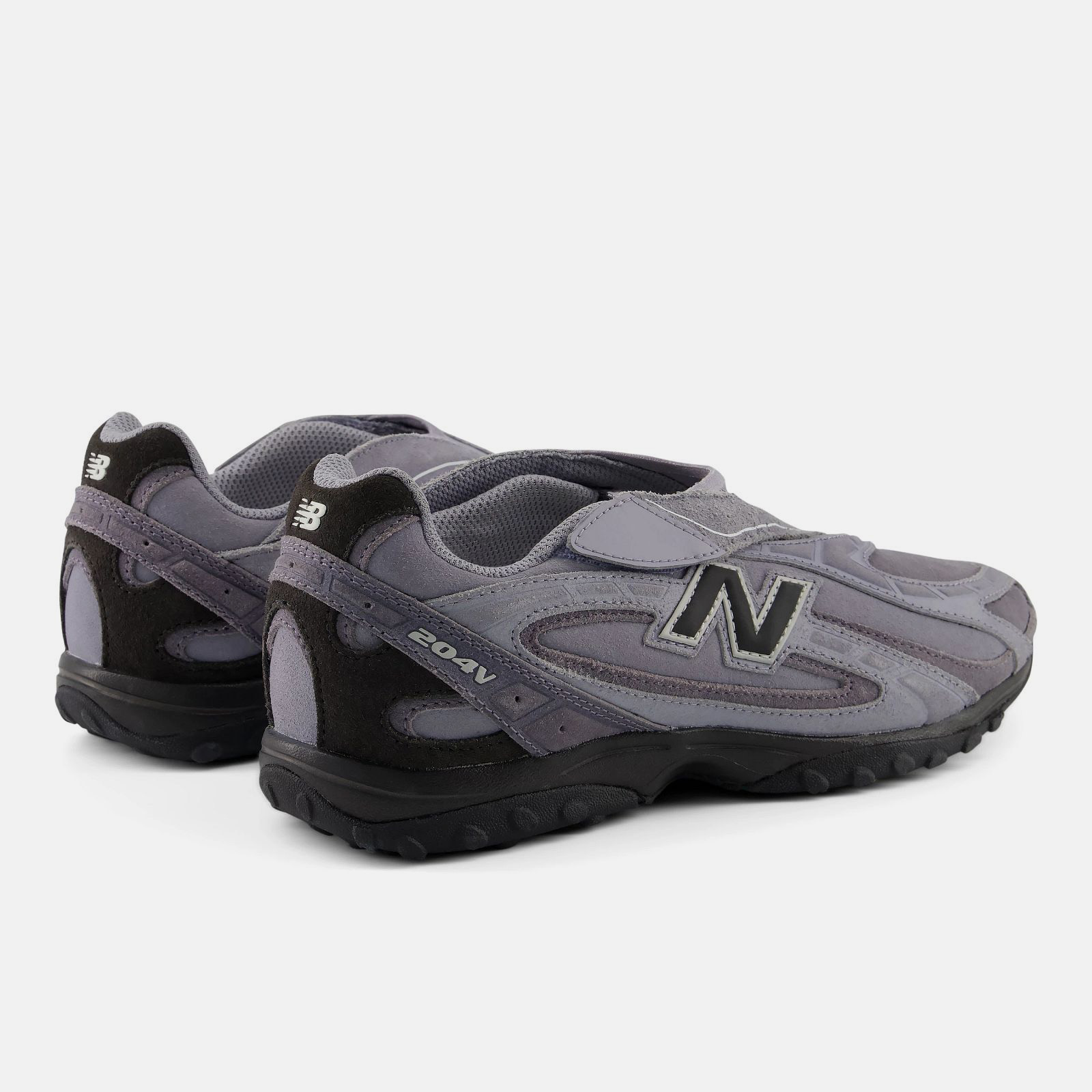 New Balance 204V