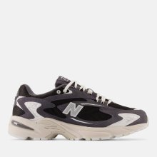 New Balance 725