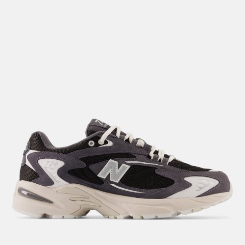 New Balance 725