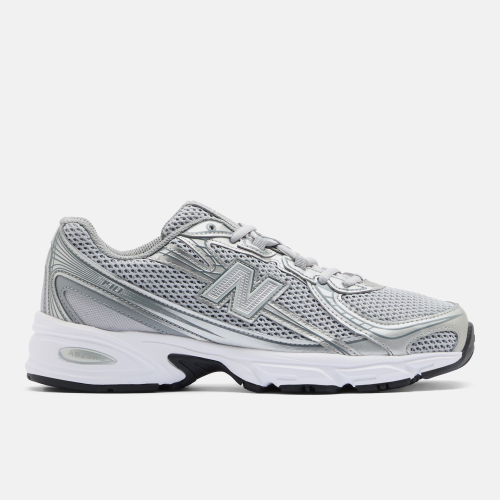 New Balance 740
